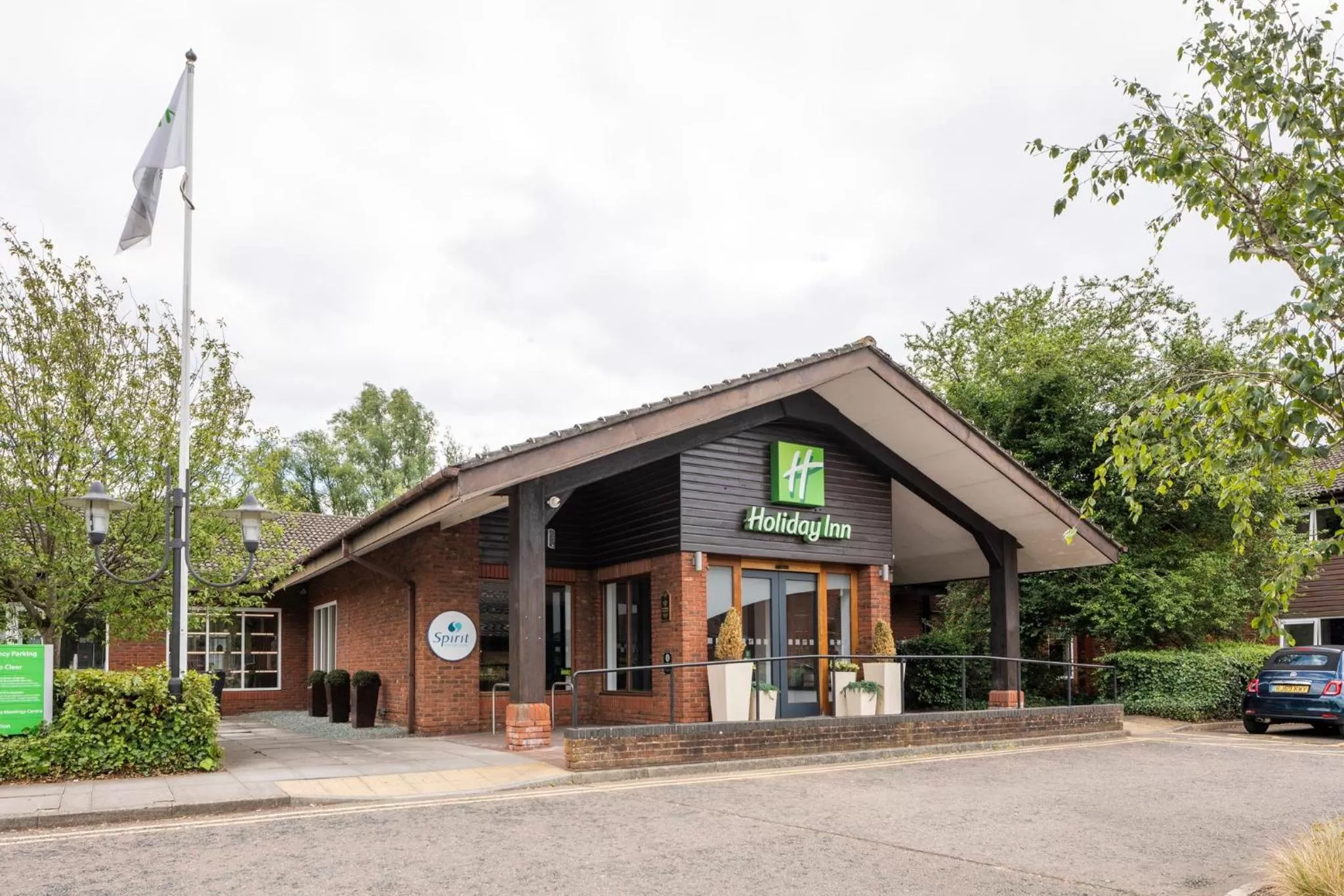 Property building in Holiday Inn Guildford by IHG