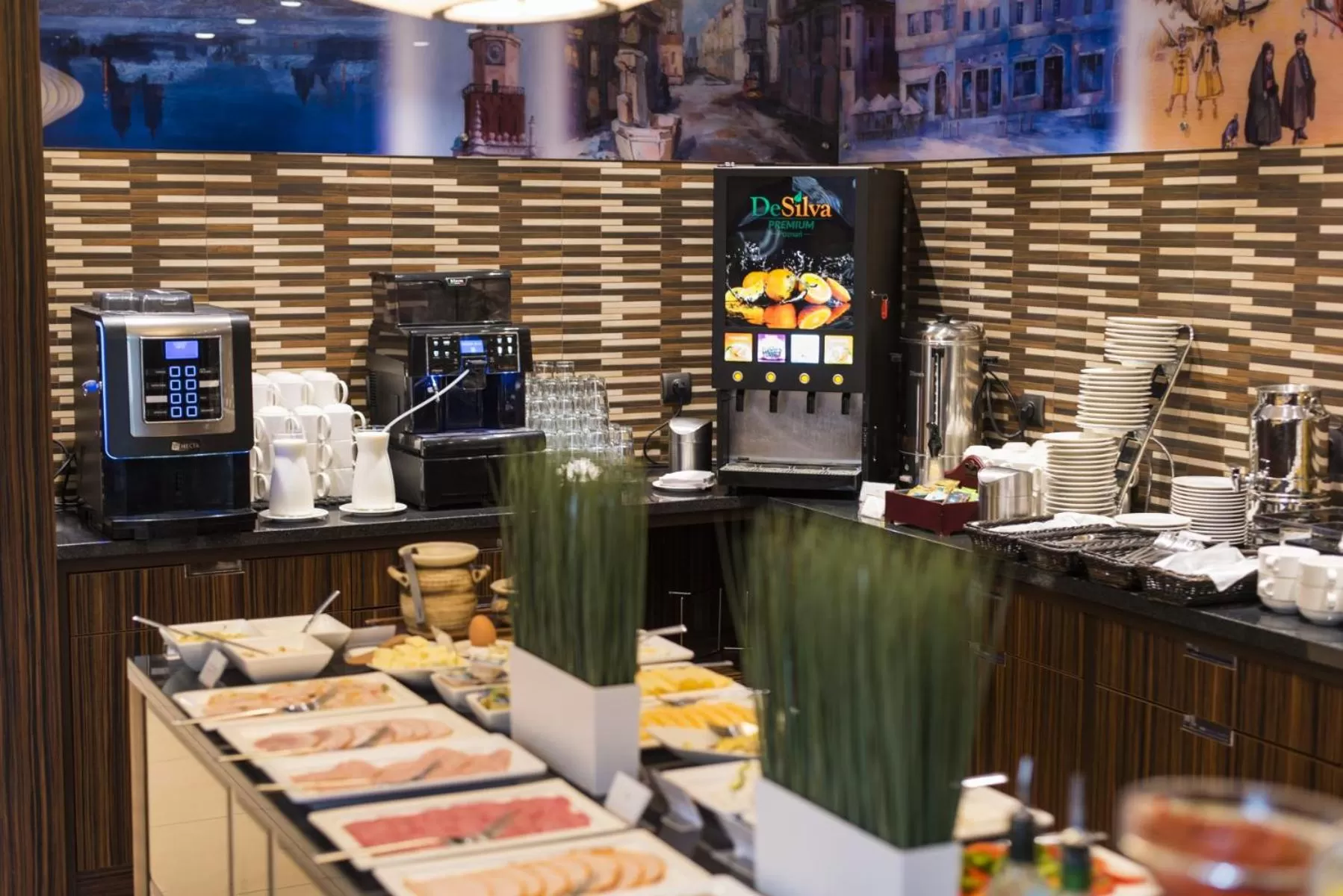 Breakfast in Hotel DeSilva Premium Poznań