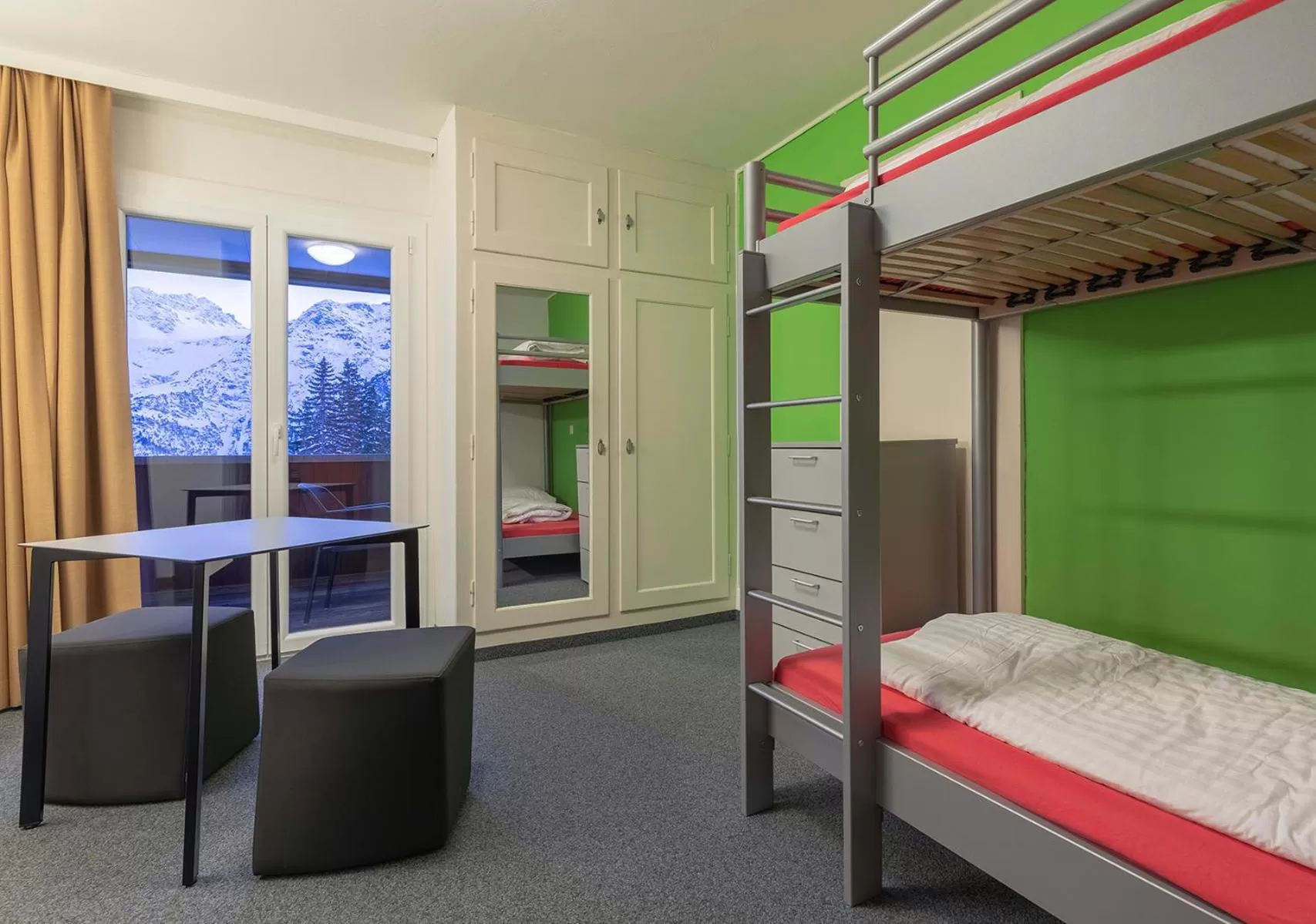 Bathroom, Bed in Arosa Mountain Lodge