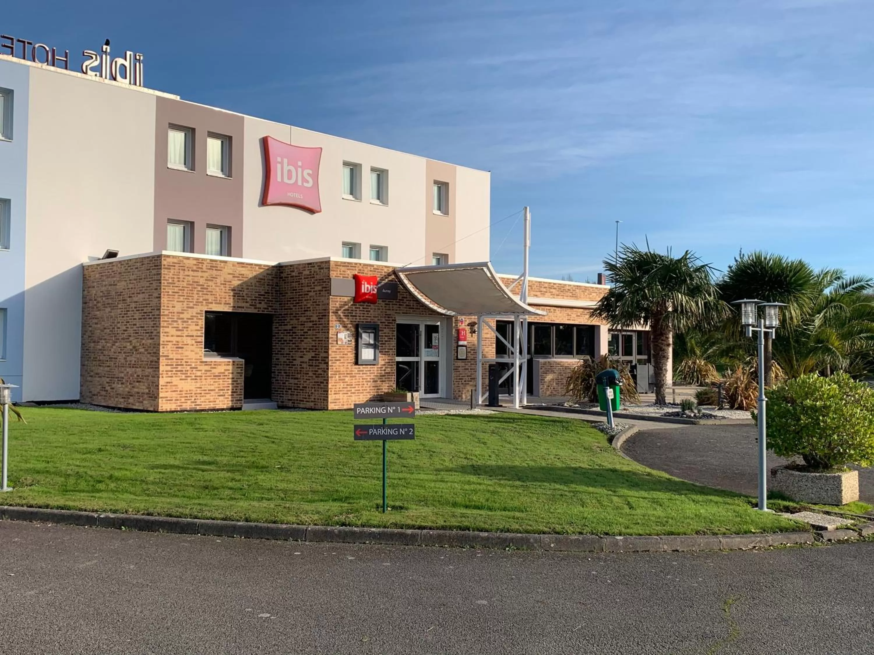 Property building in Ibis Auray