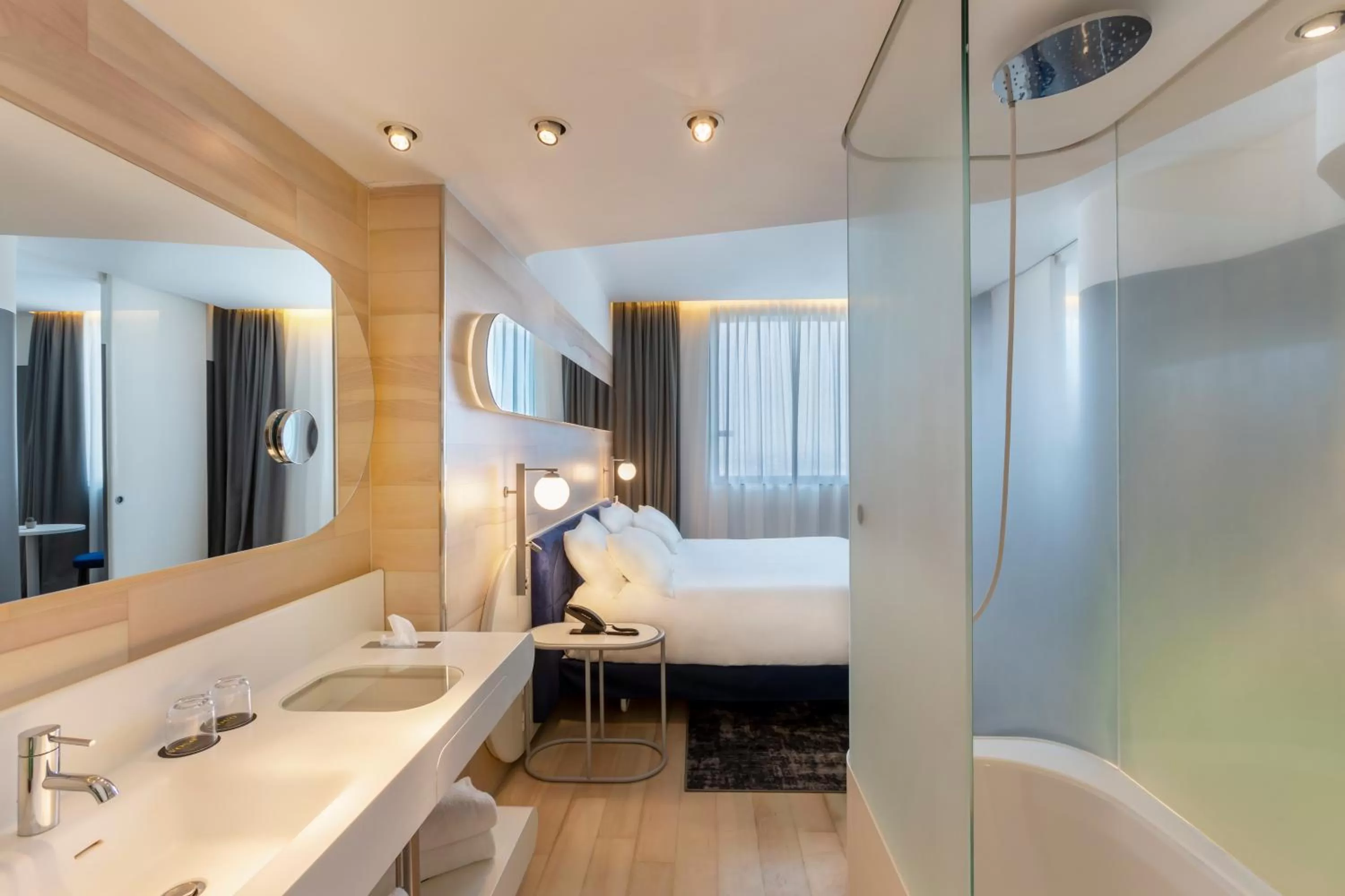 Bathroom, Bed in voco Milan-Fiere by IHG