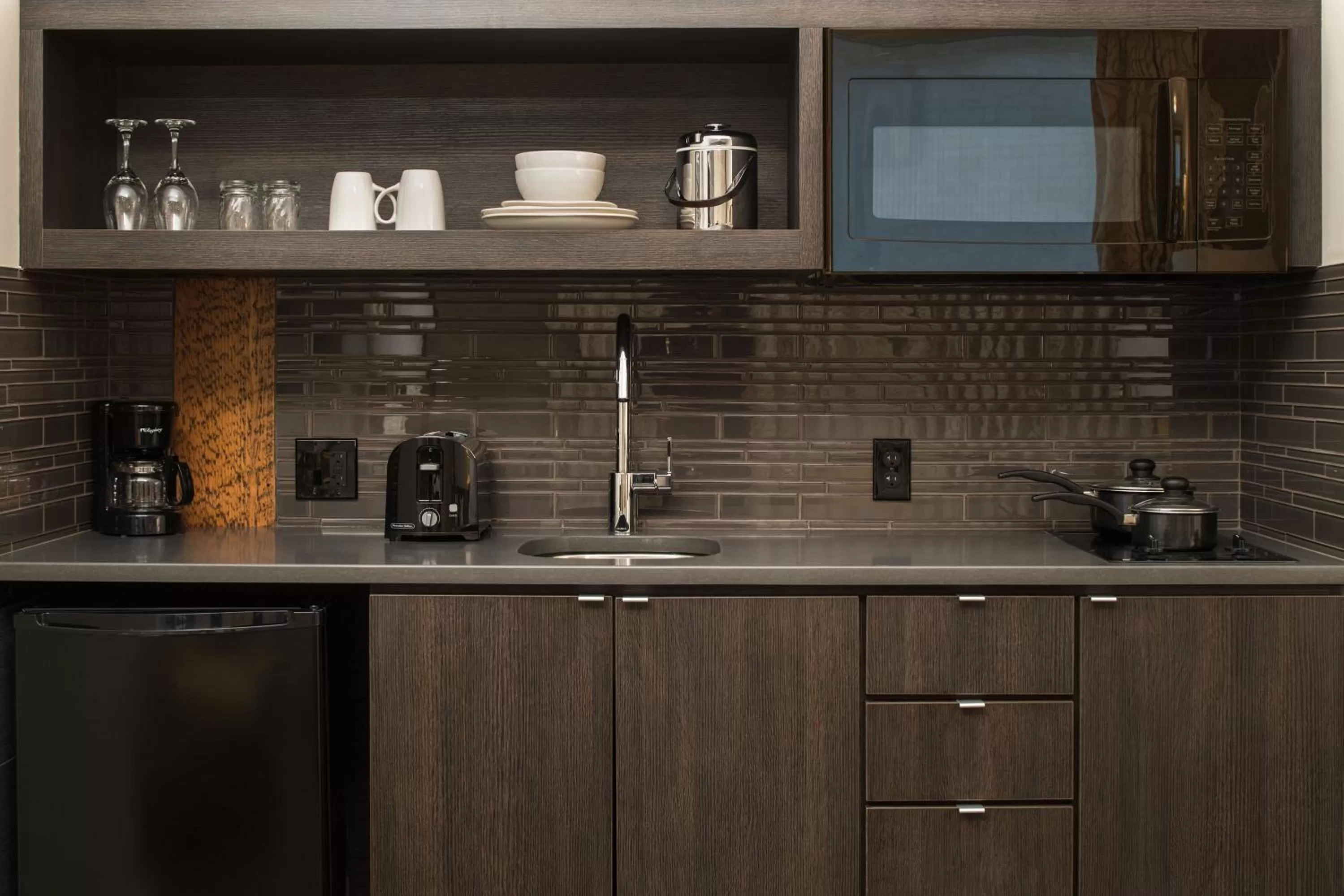 Kitchen or kitchenette in The Mark Spencer Hotel