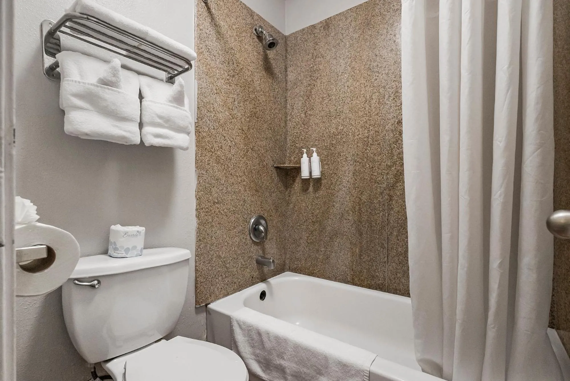 Bathroom in Heritage Inn Express Hayward