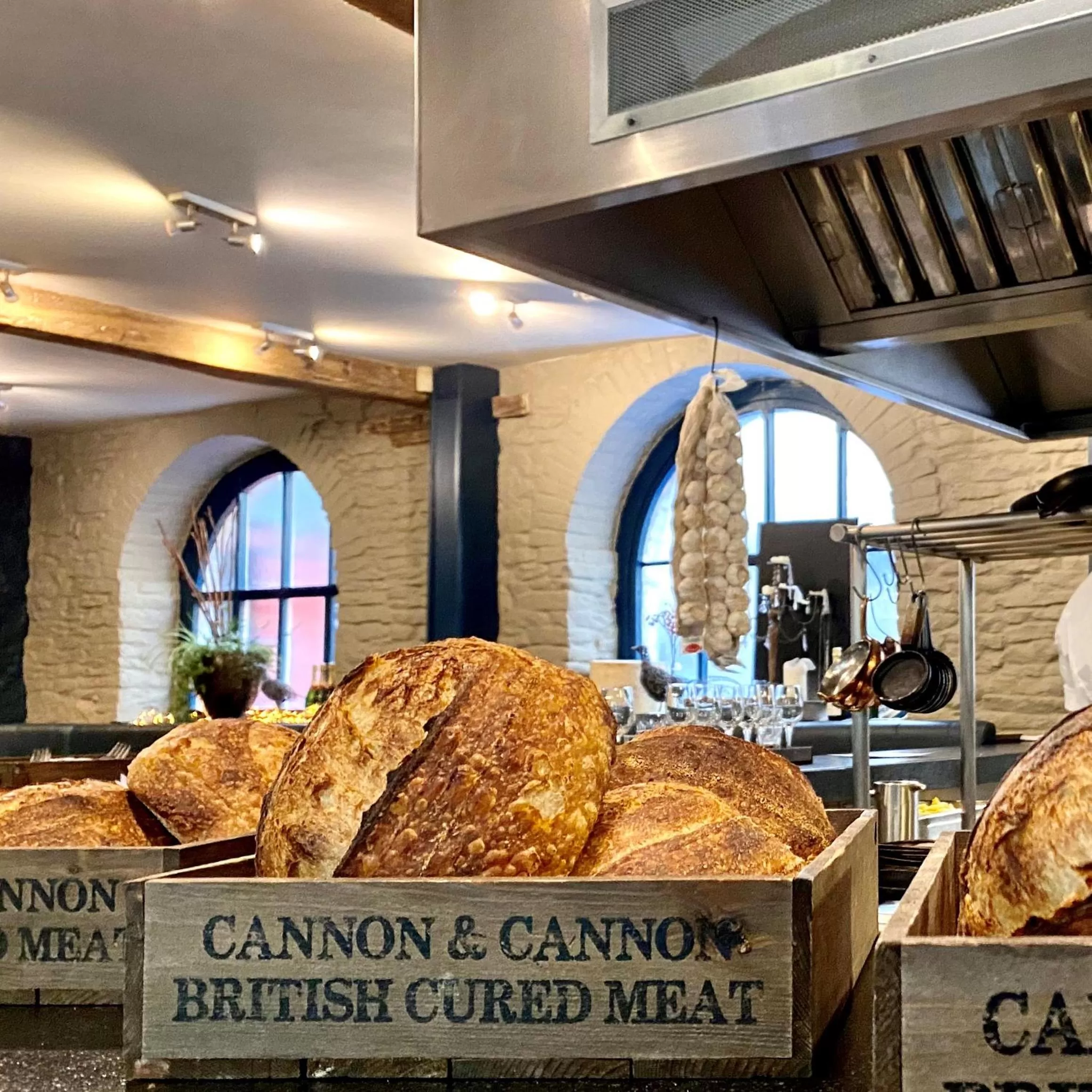 Restaurant/places to eat in Kings Head