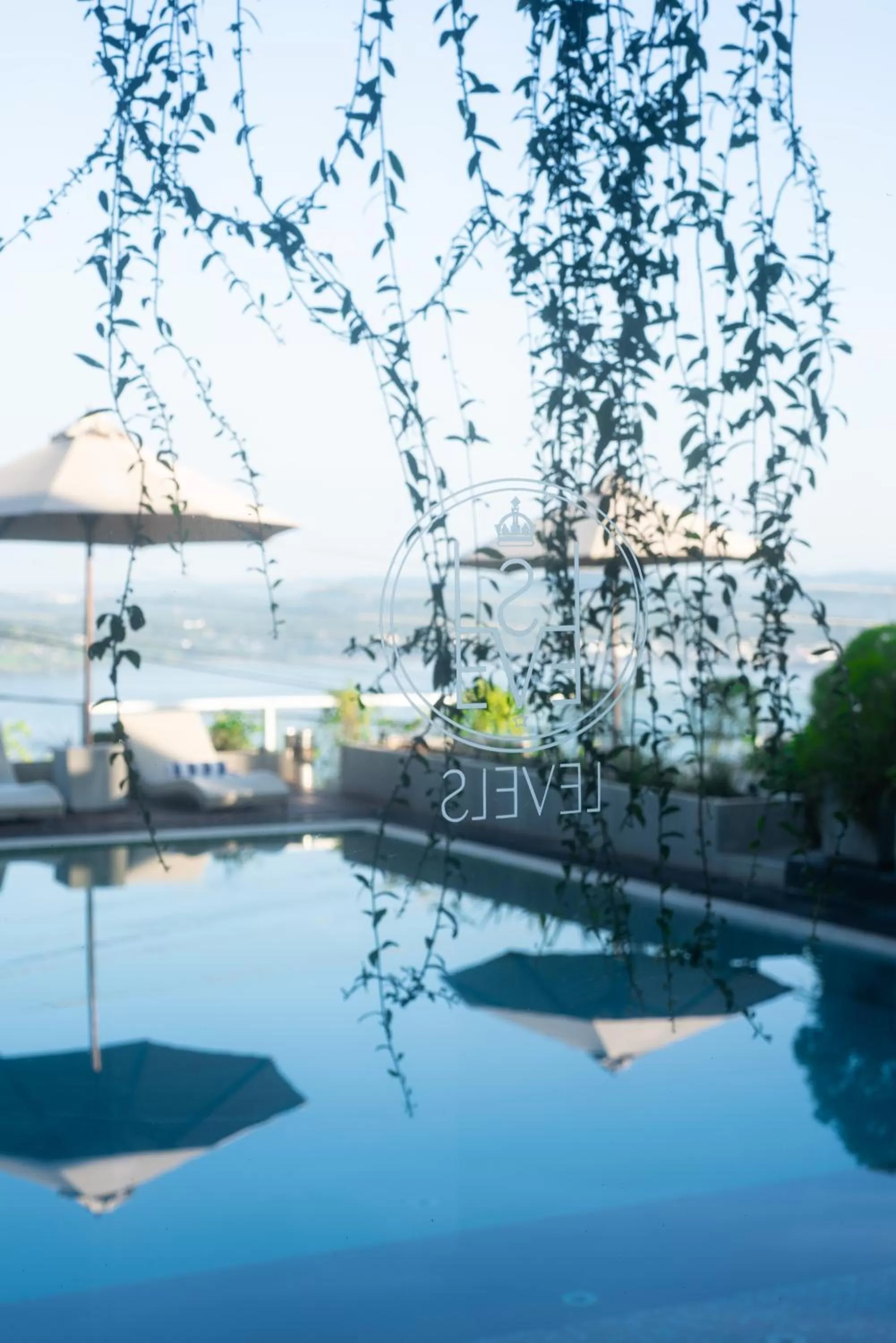 Swimming pool in Levels Unawatuna