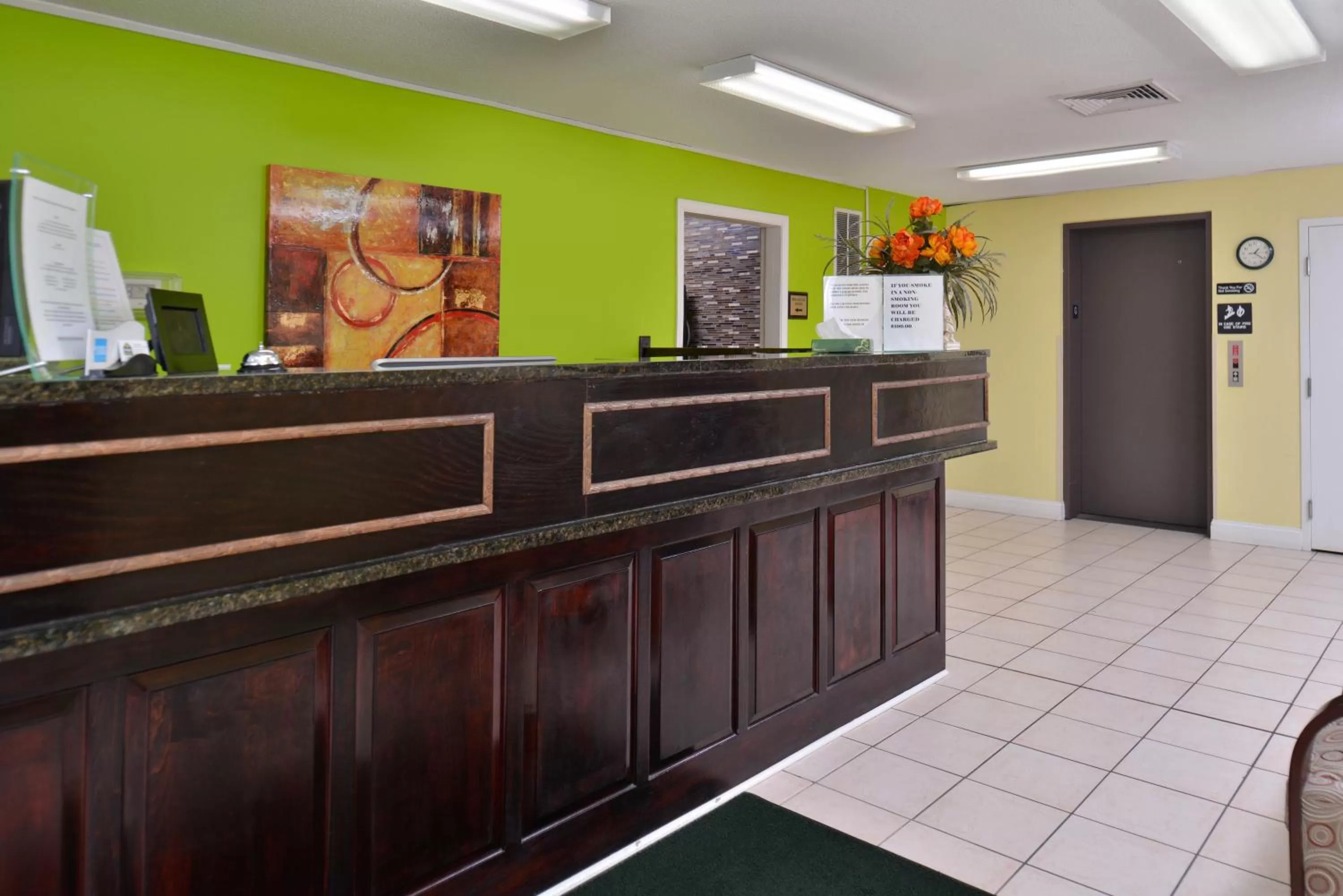 Lobby or reception in Douglas Inn & Suites