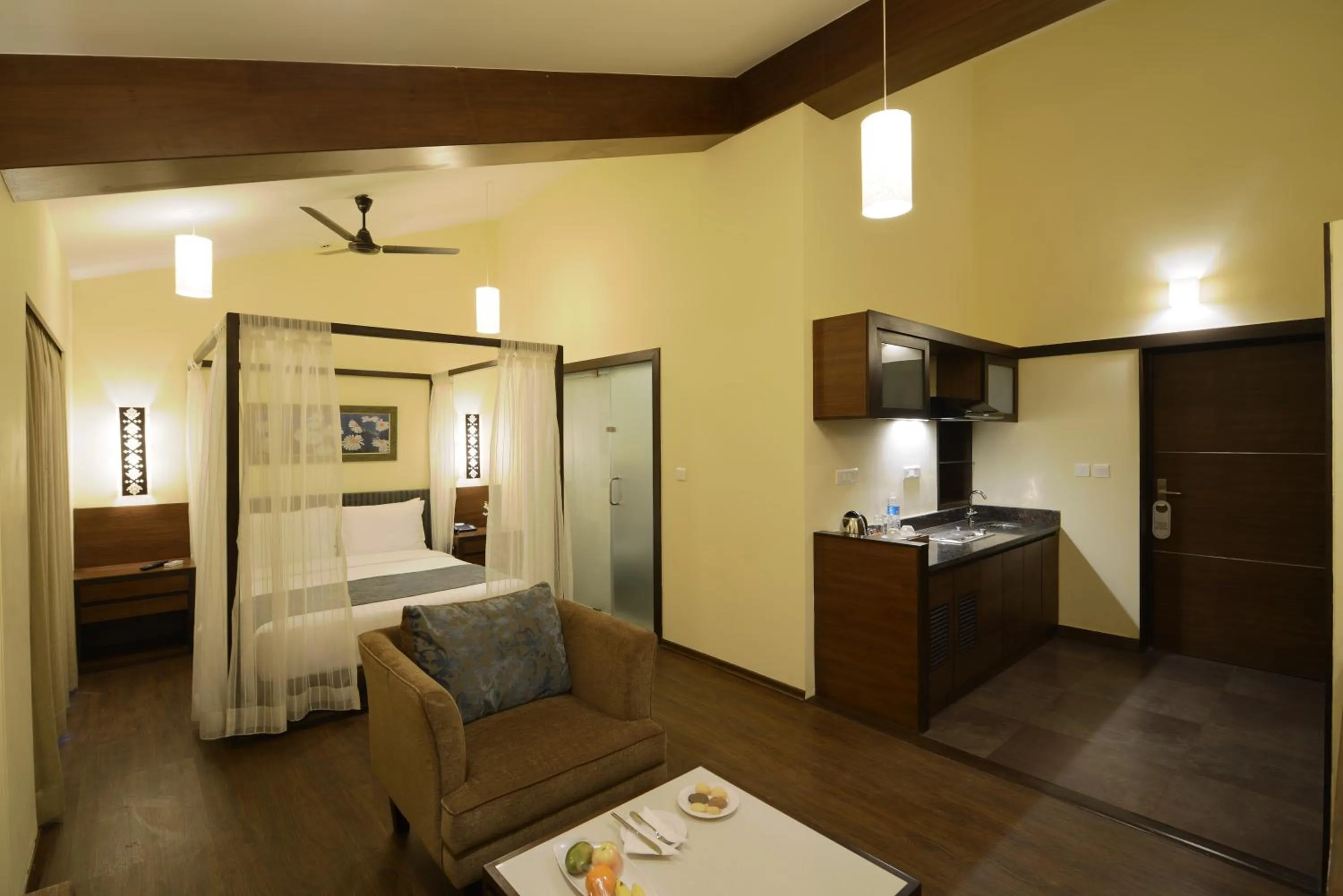 Photo of the whole room, Bed in Deltin Suites