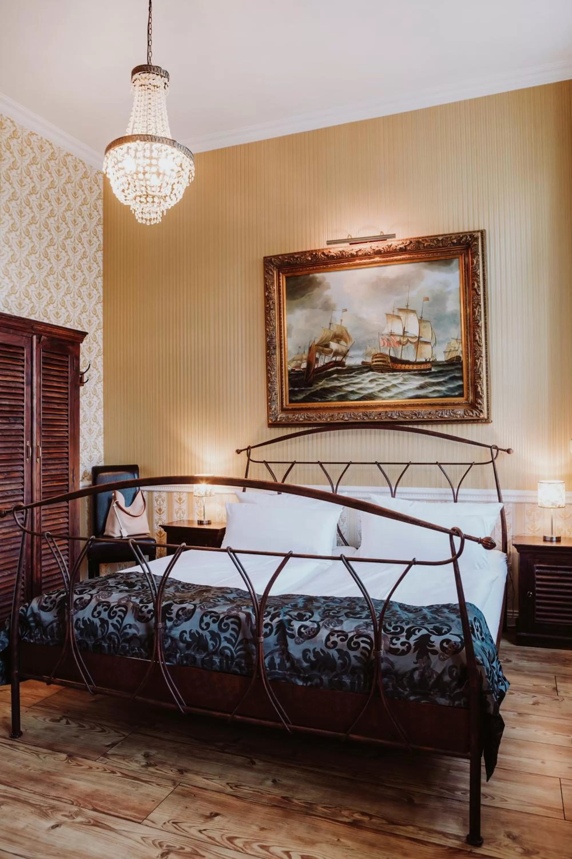 Photo of the whole room, Bed in THE GATE GARDEN Hotel