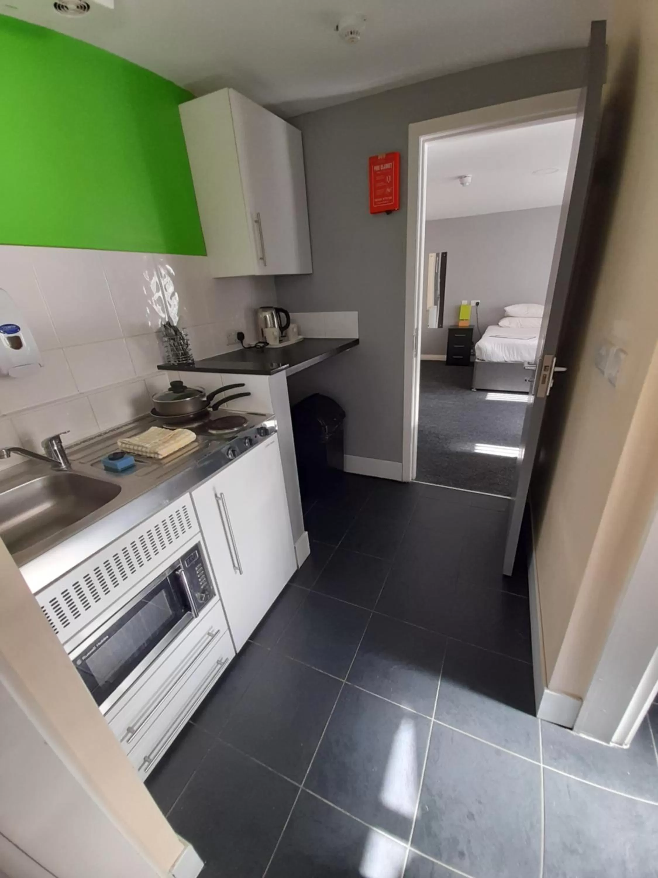 Kitchen or kitchenette in Lymedale Suites Studios & Aparthotel in NEWCASTLE UNDER LYME & STOKE