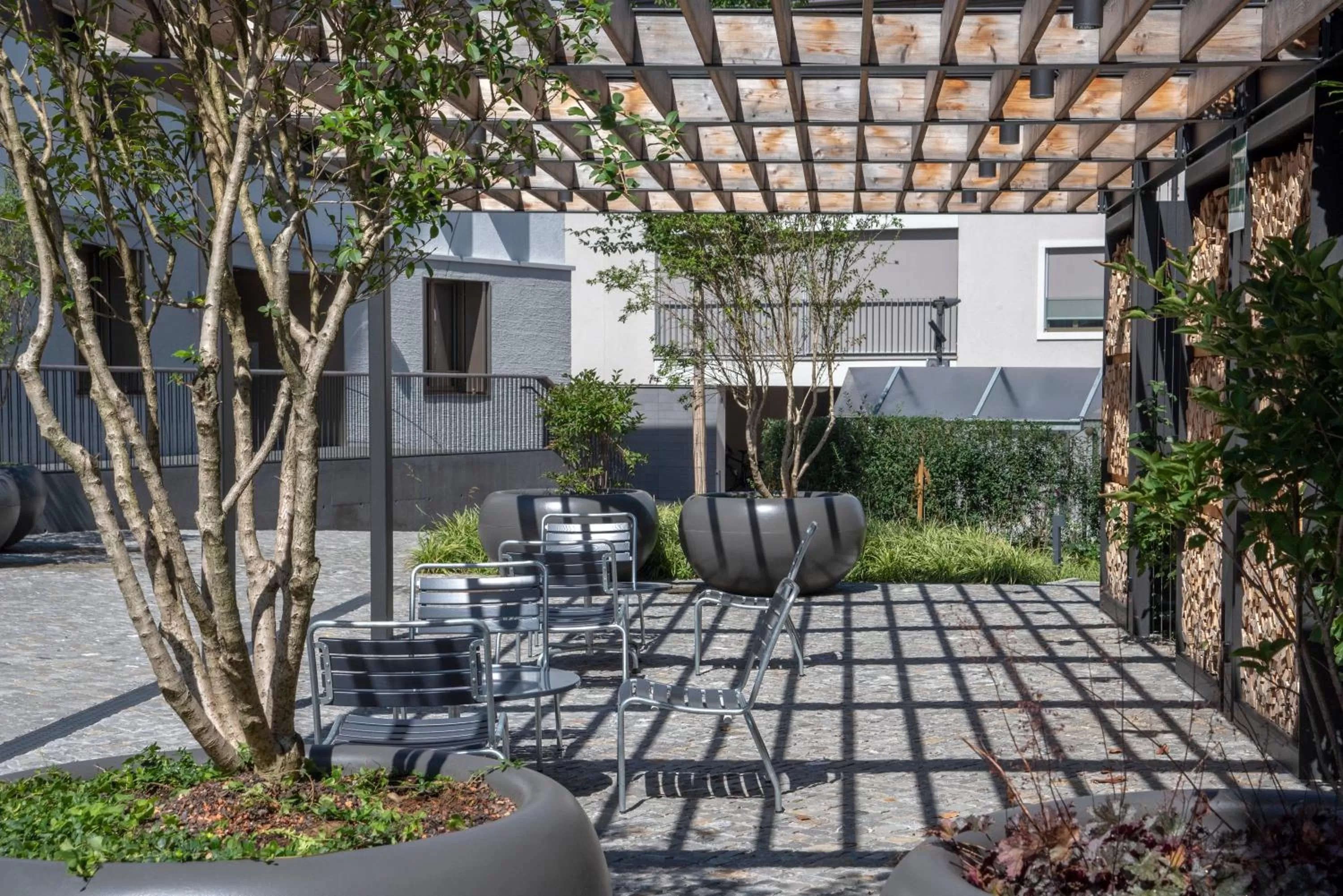 Restaurant/places to eat in CASPAR Swiss Quality Hotel