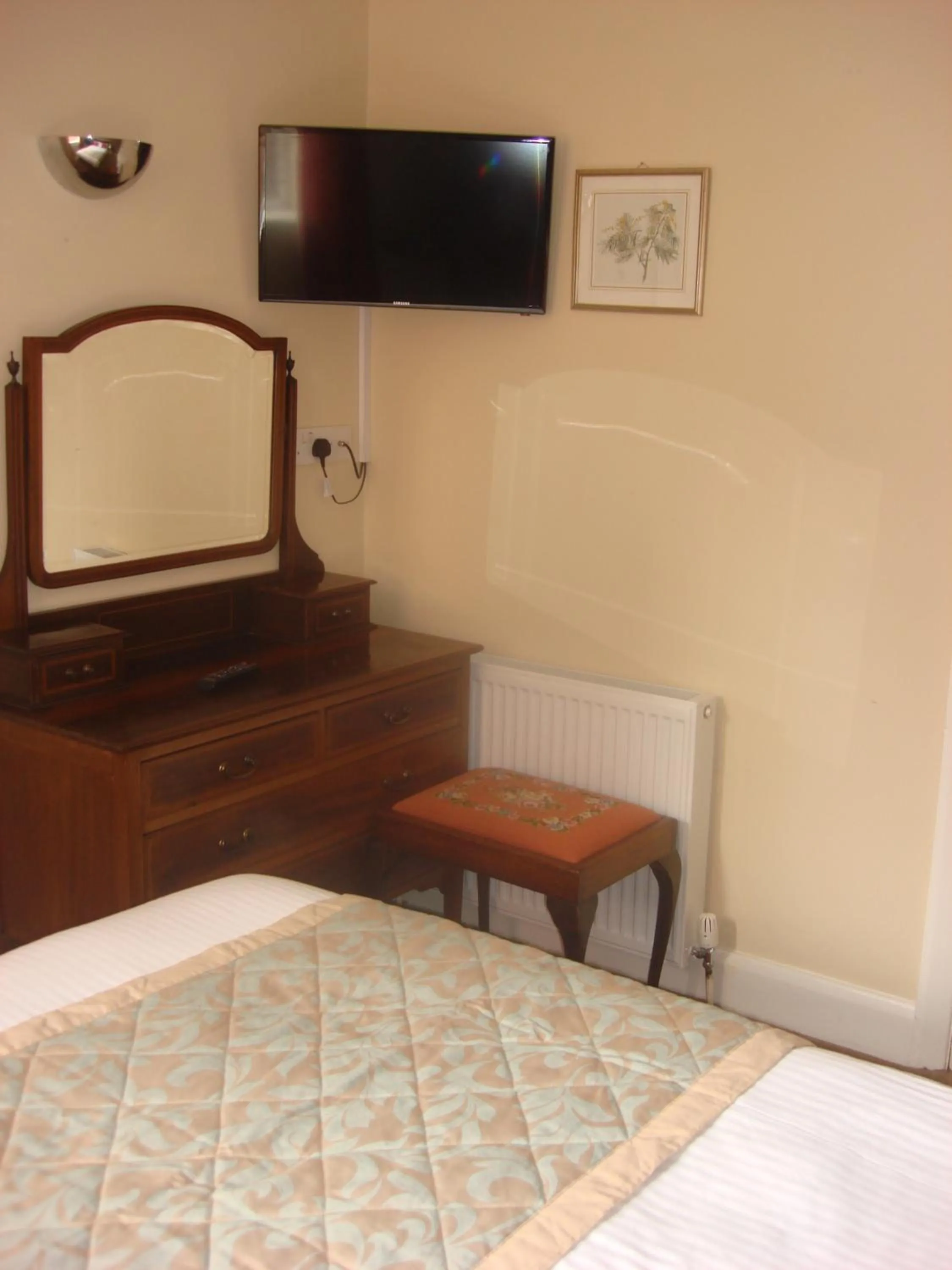 Decorative detail, Bed in Yellow Mountain Hotel