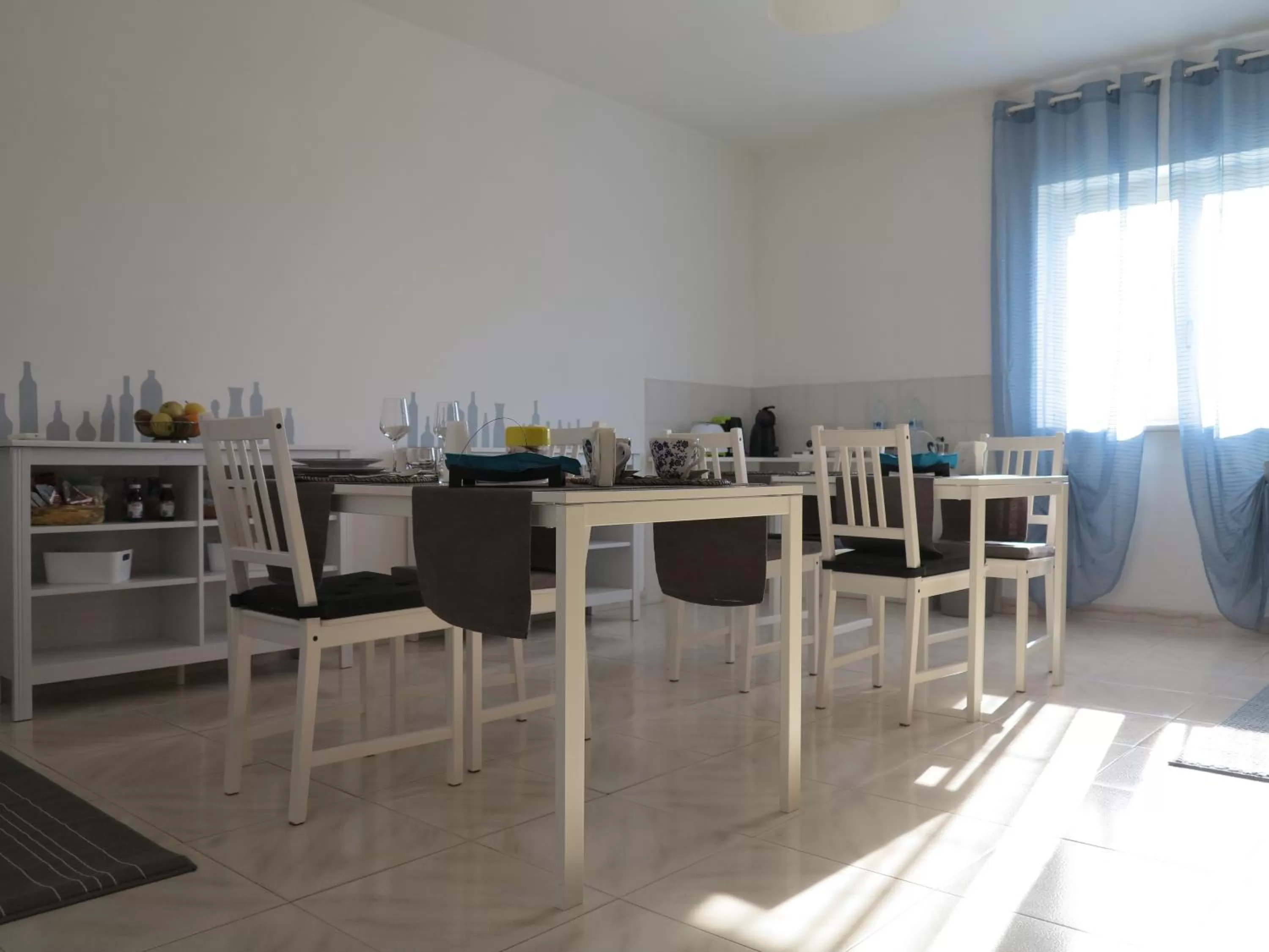 Dining area in BiancoCancello