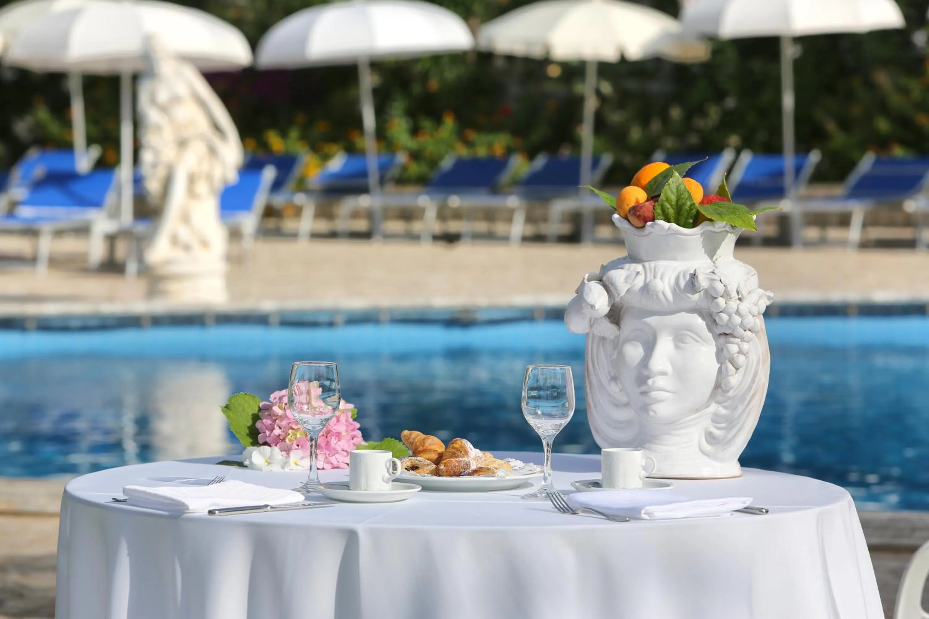 Swimming pool in Sant Alphio Garden Hotel & SPA