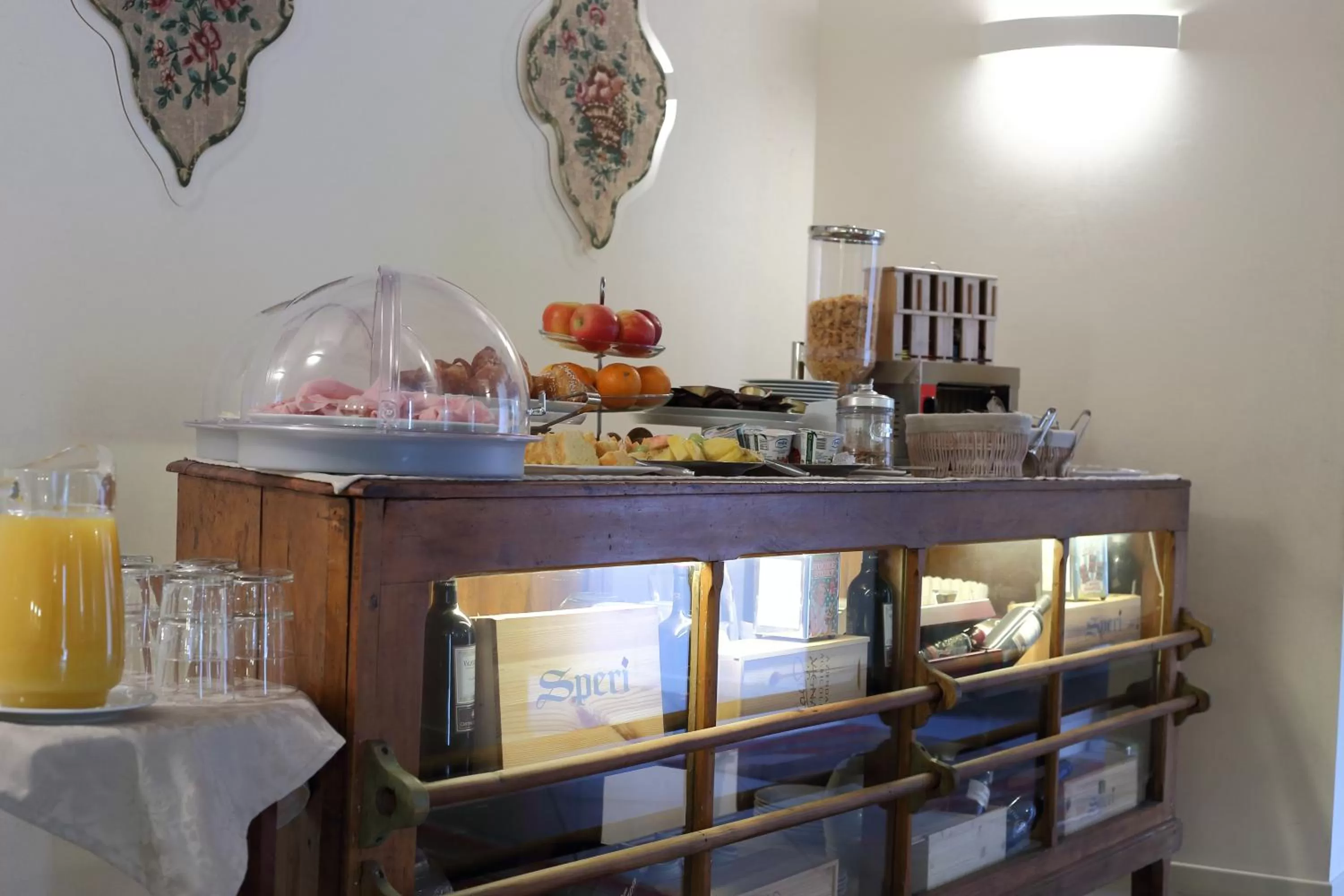 Breakfast in Hotel Villa Moron