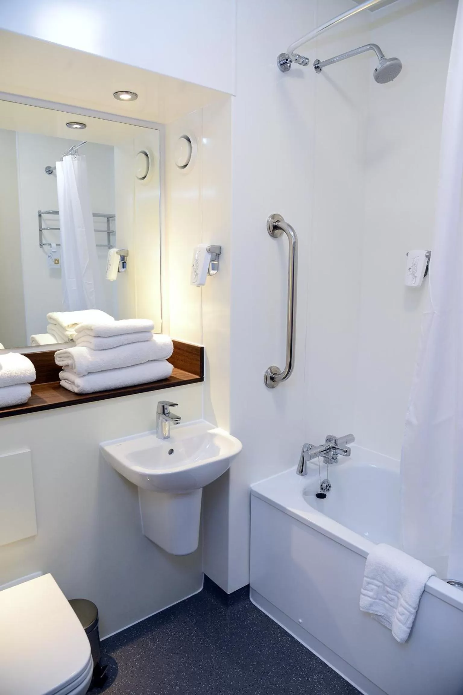 Bathroom in Lock Keeper, Worksop by Marston's Inns