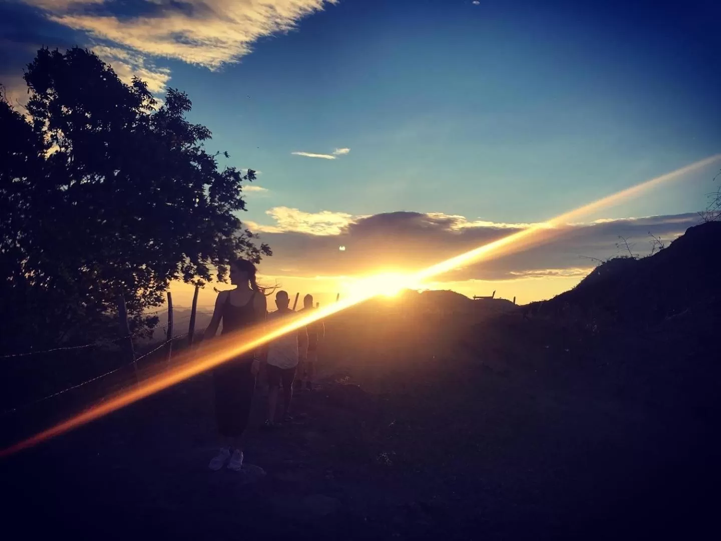 Hiking in Waka Hotel Rural