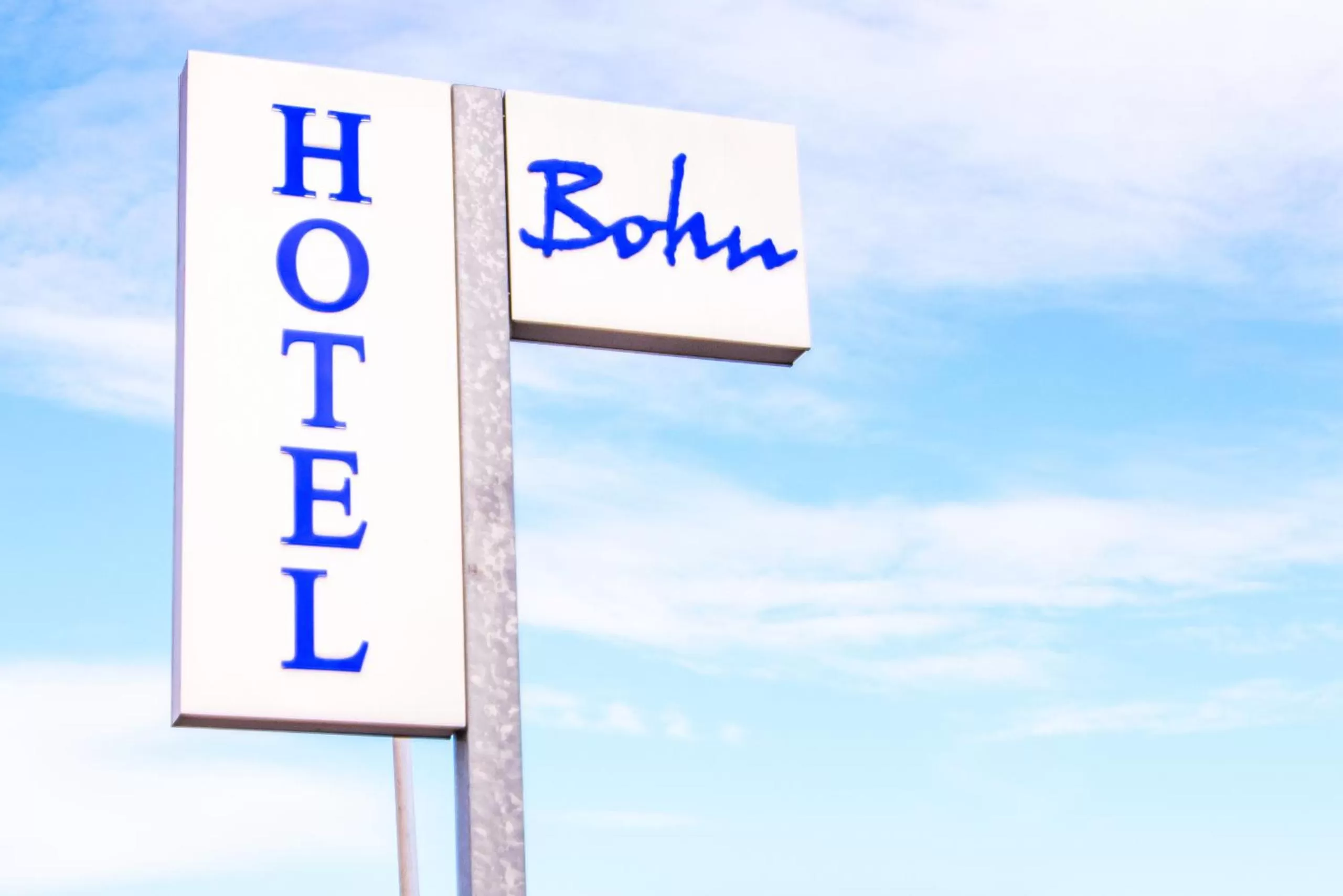 Logo/Certificate/Sign in Hotel Bohn