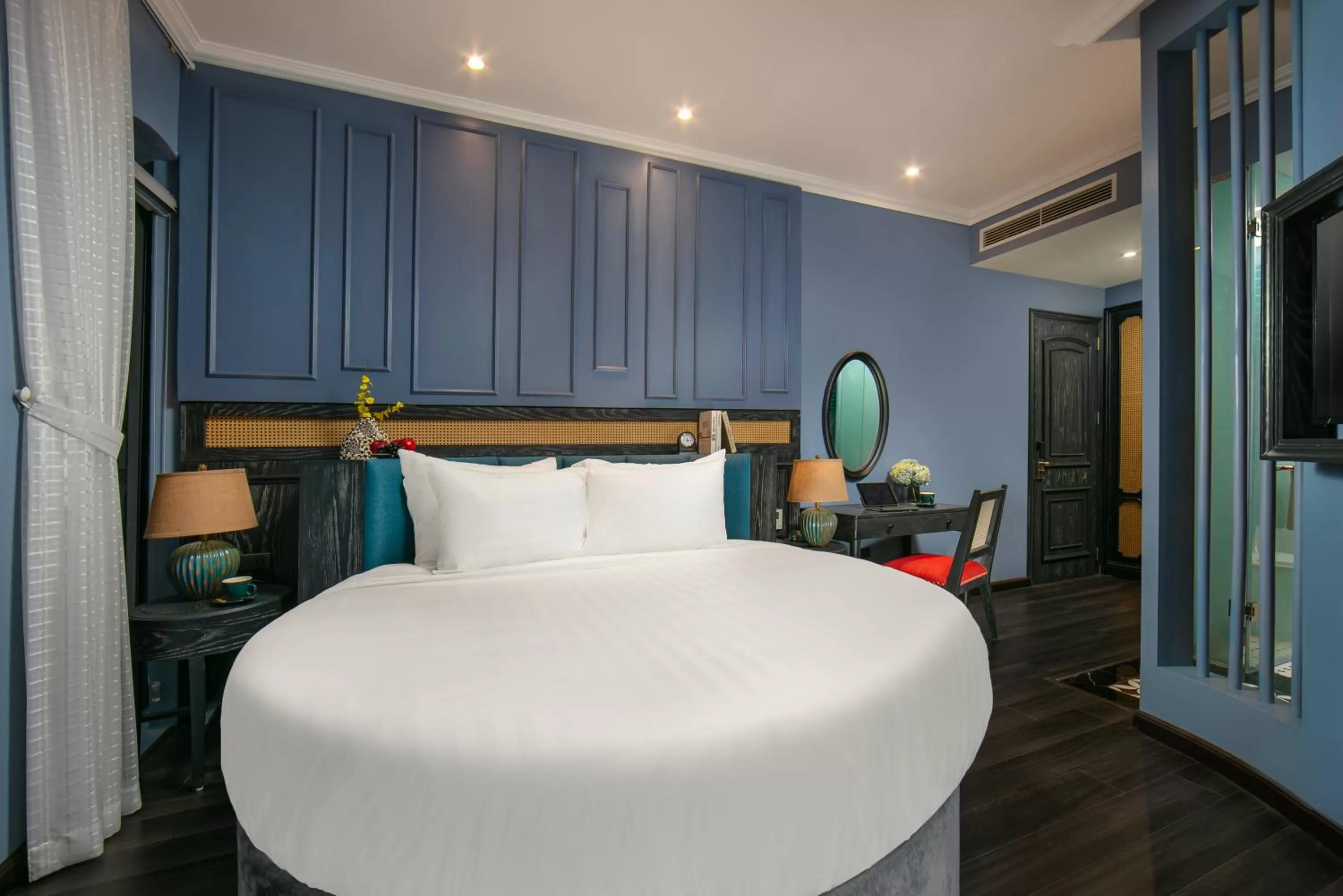 Bed in The Secret HaLong