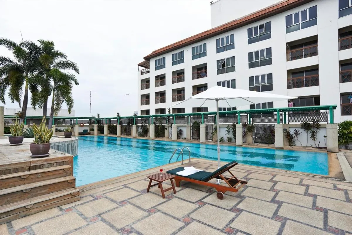 Property building in Ravipha Residences