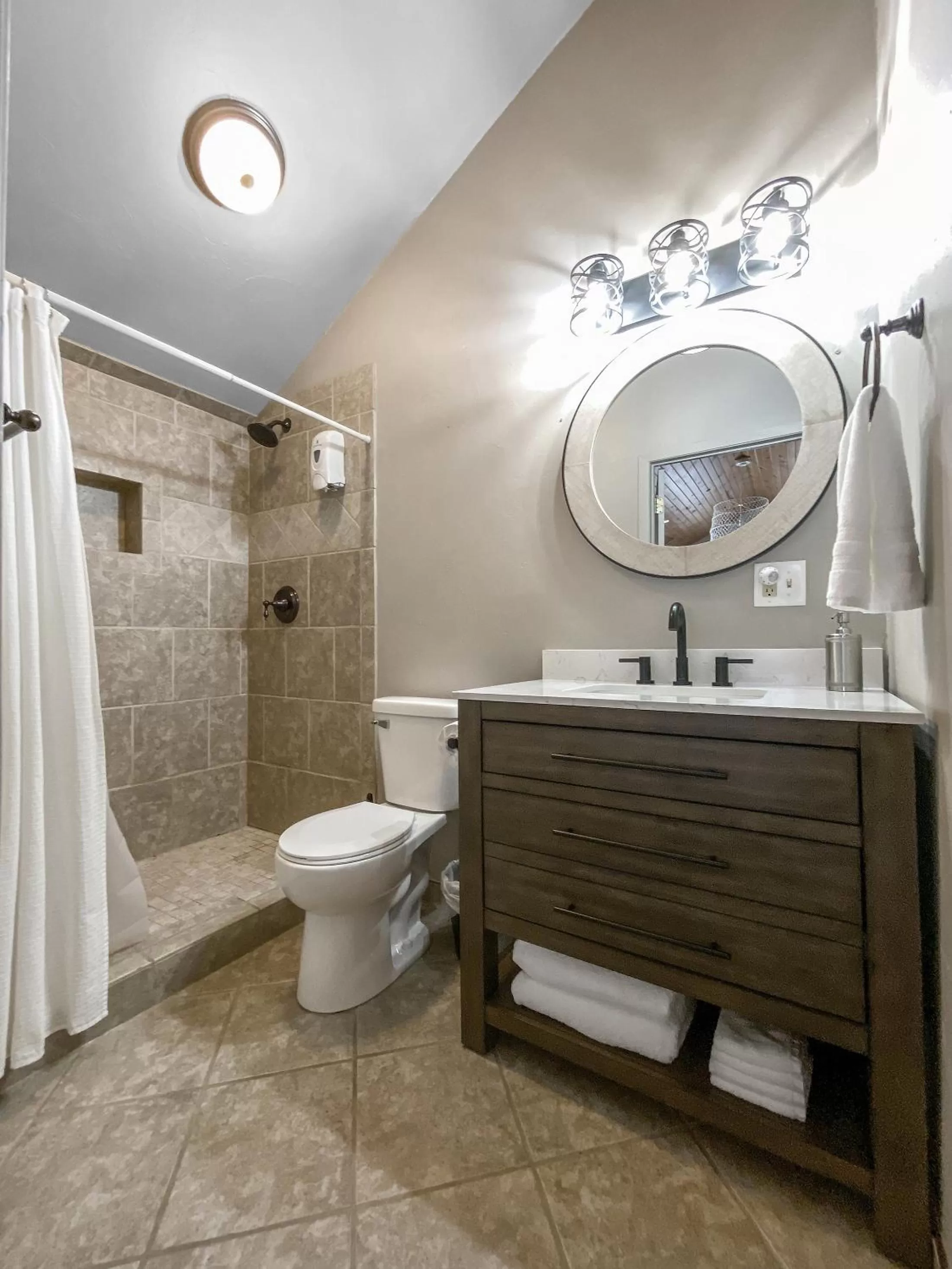 Bathroom in Black Forest Inn Bed & Breakfast