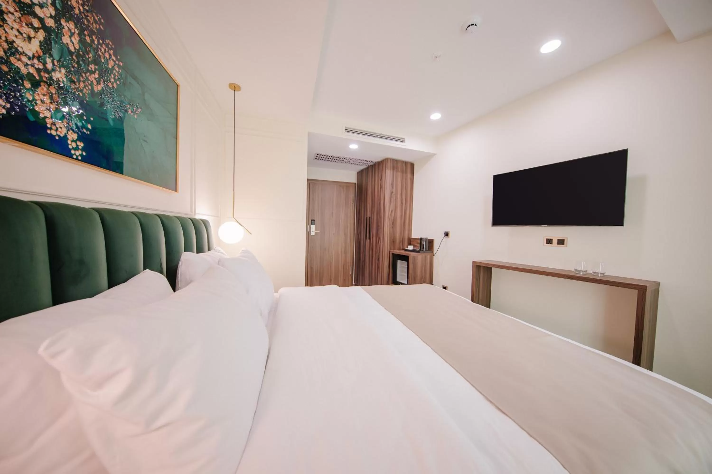 Photo of the whole room, Bed in Orden Hotel