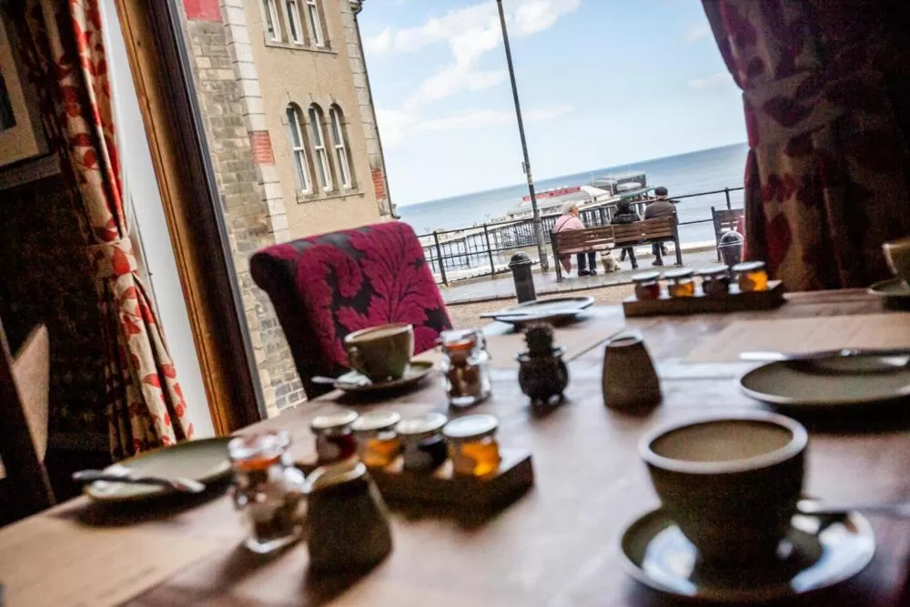 Restaurant/places to eat in The Red Lion Hotel