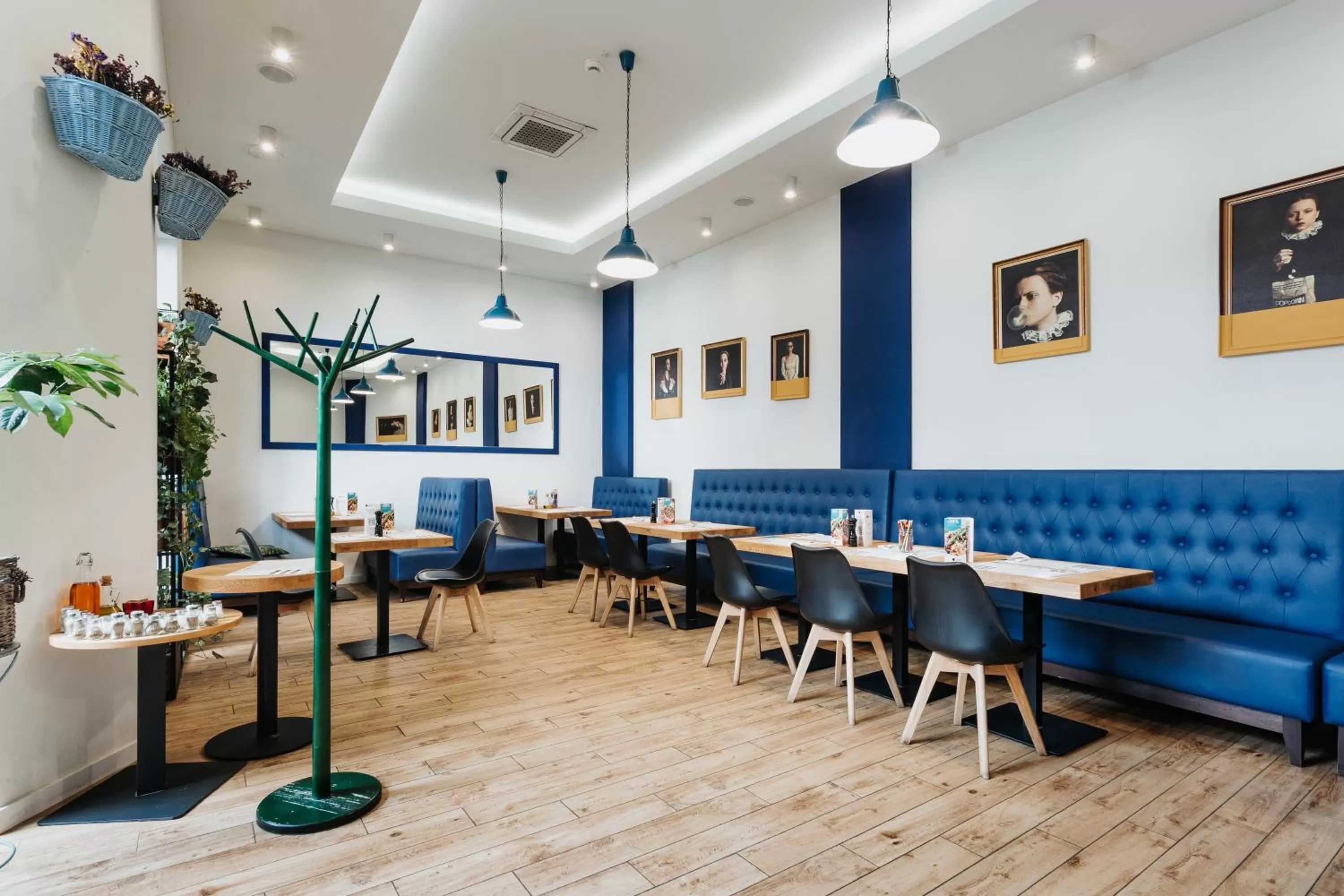 Restaurant/places to eat in Hotel 32 Kraków Old Town