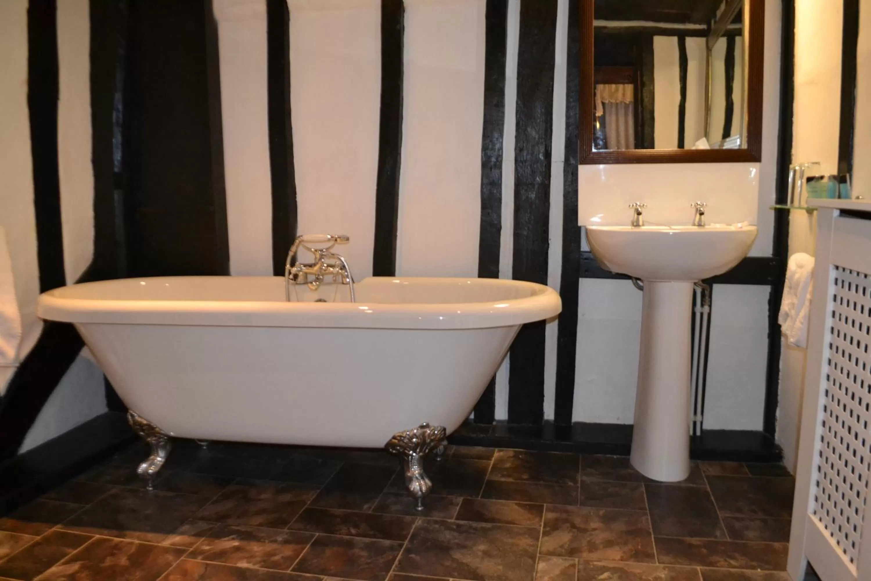 Bathroom in Mermaid Inn