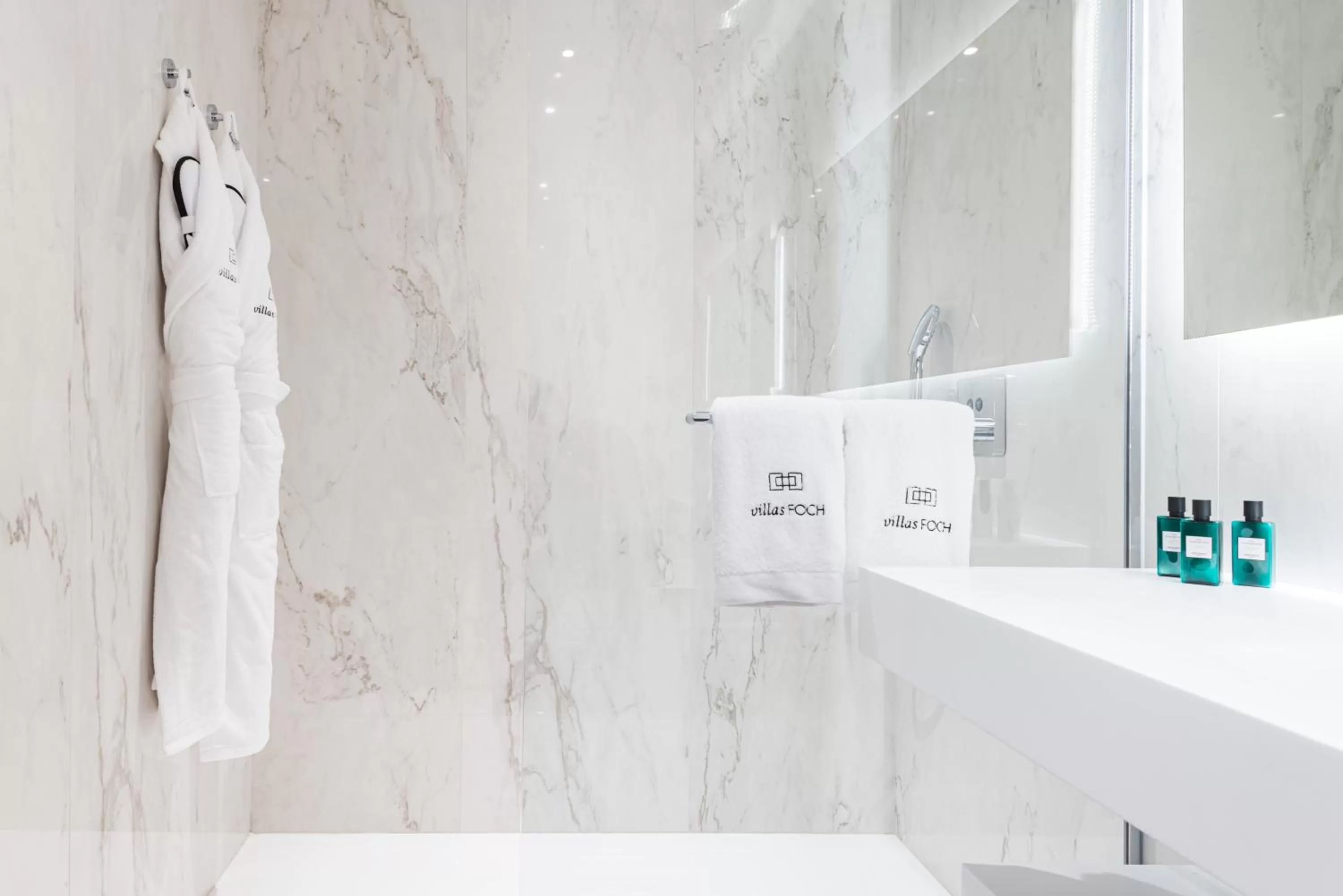 Bathroom in Villas Foch Boutique Hotel & Spa Bordeaux