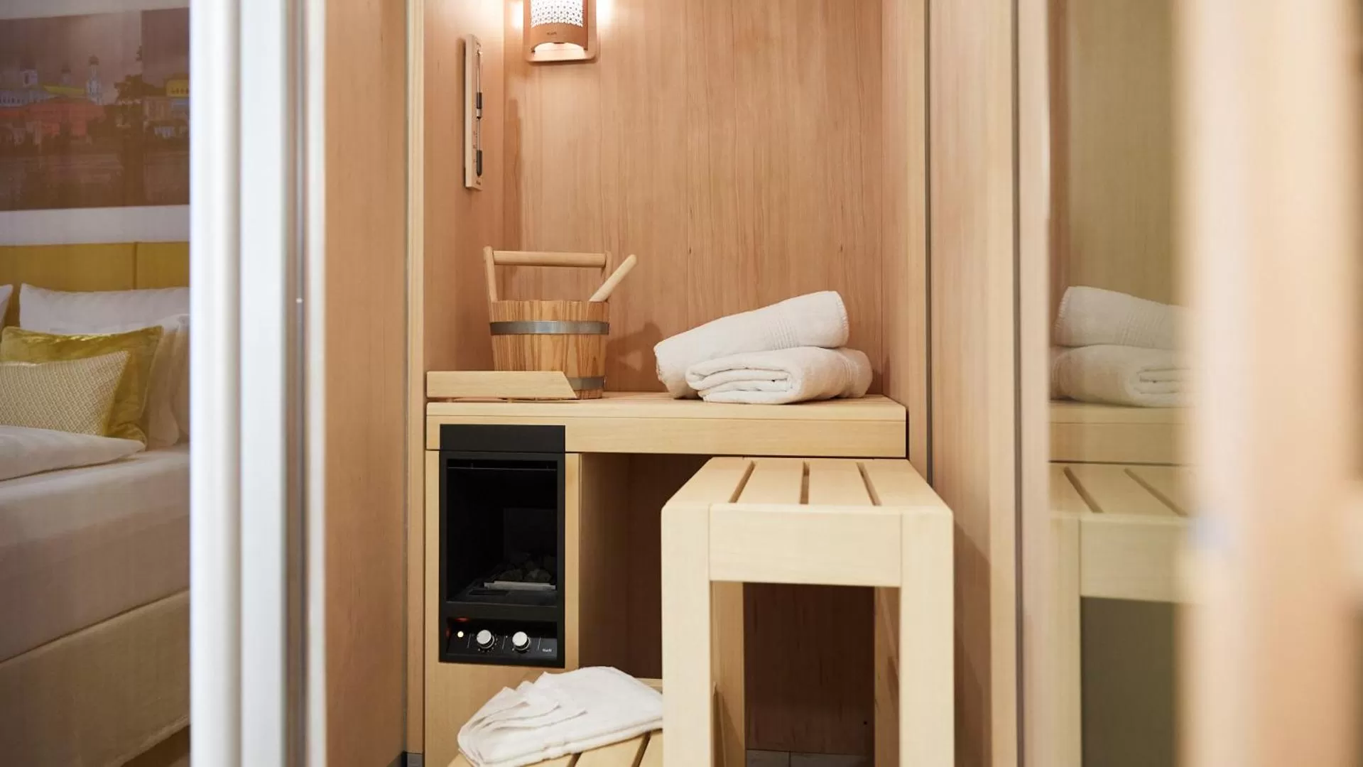 Sauna, Bed in Passau - Suites