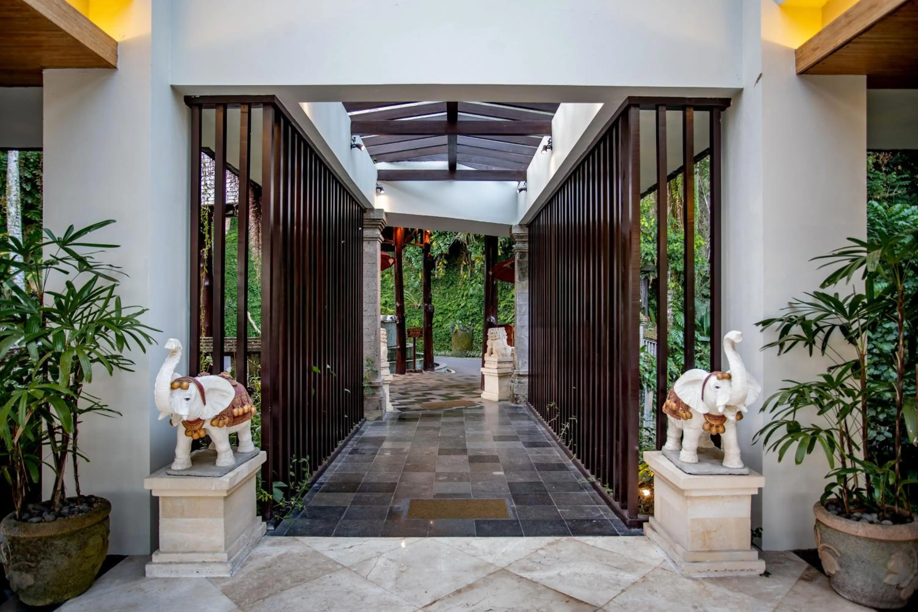 Lobby or reception in The Lokha Ubud Resort, Villas & SPA
