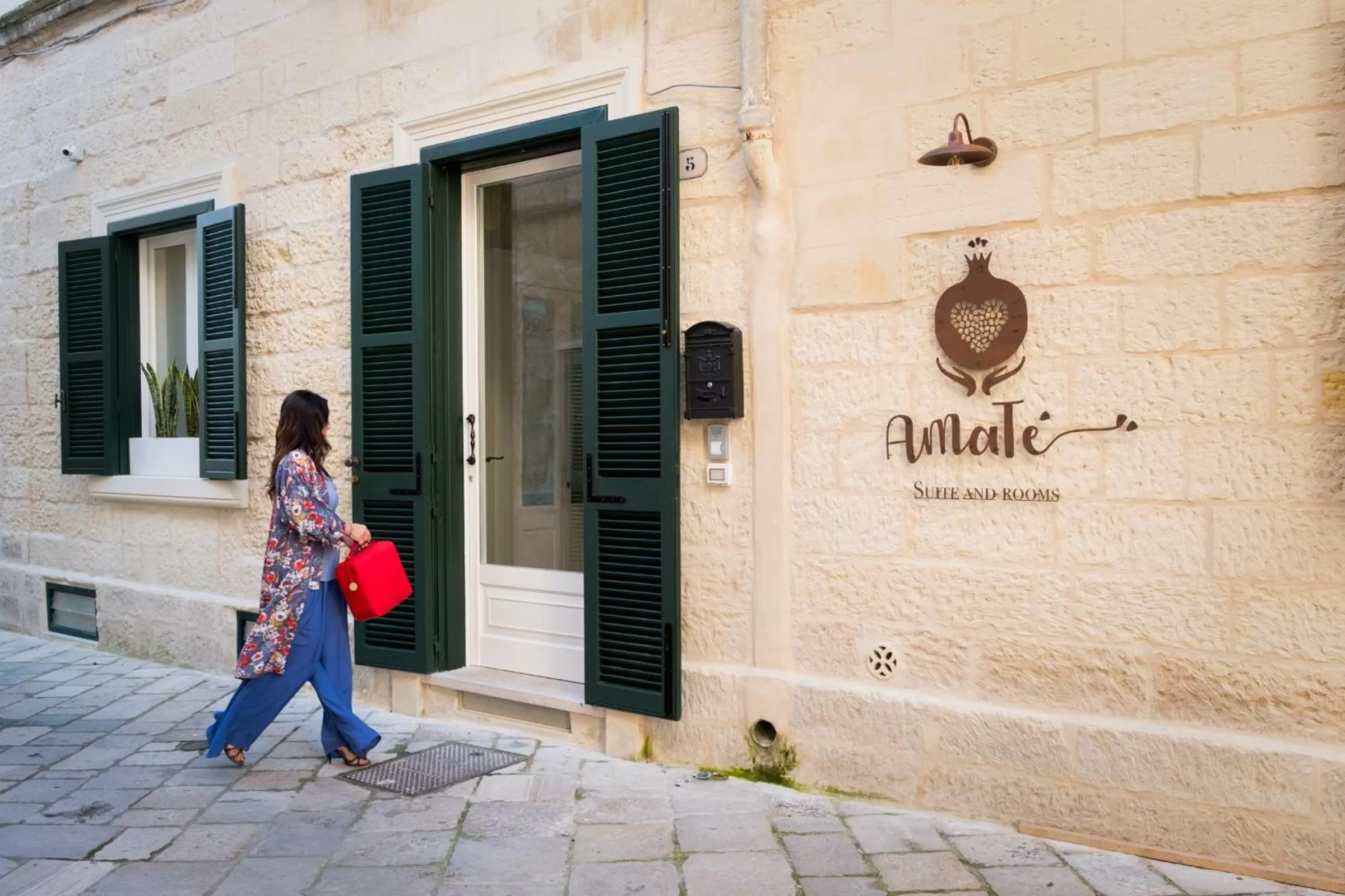 Facade/entrance in Amatè Suite
