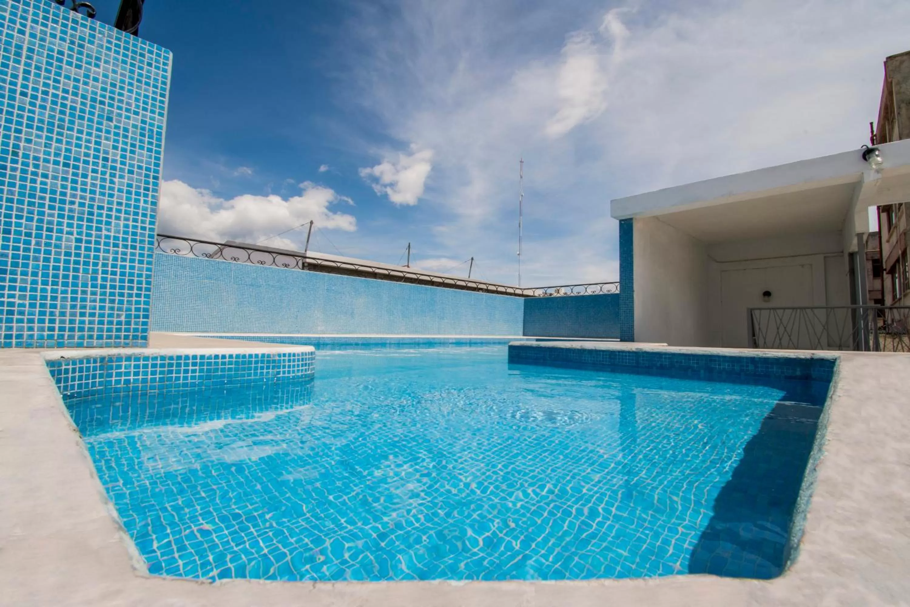 Swimming pool in Suites de La Parra