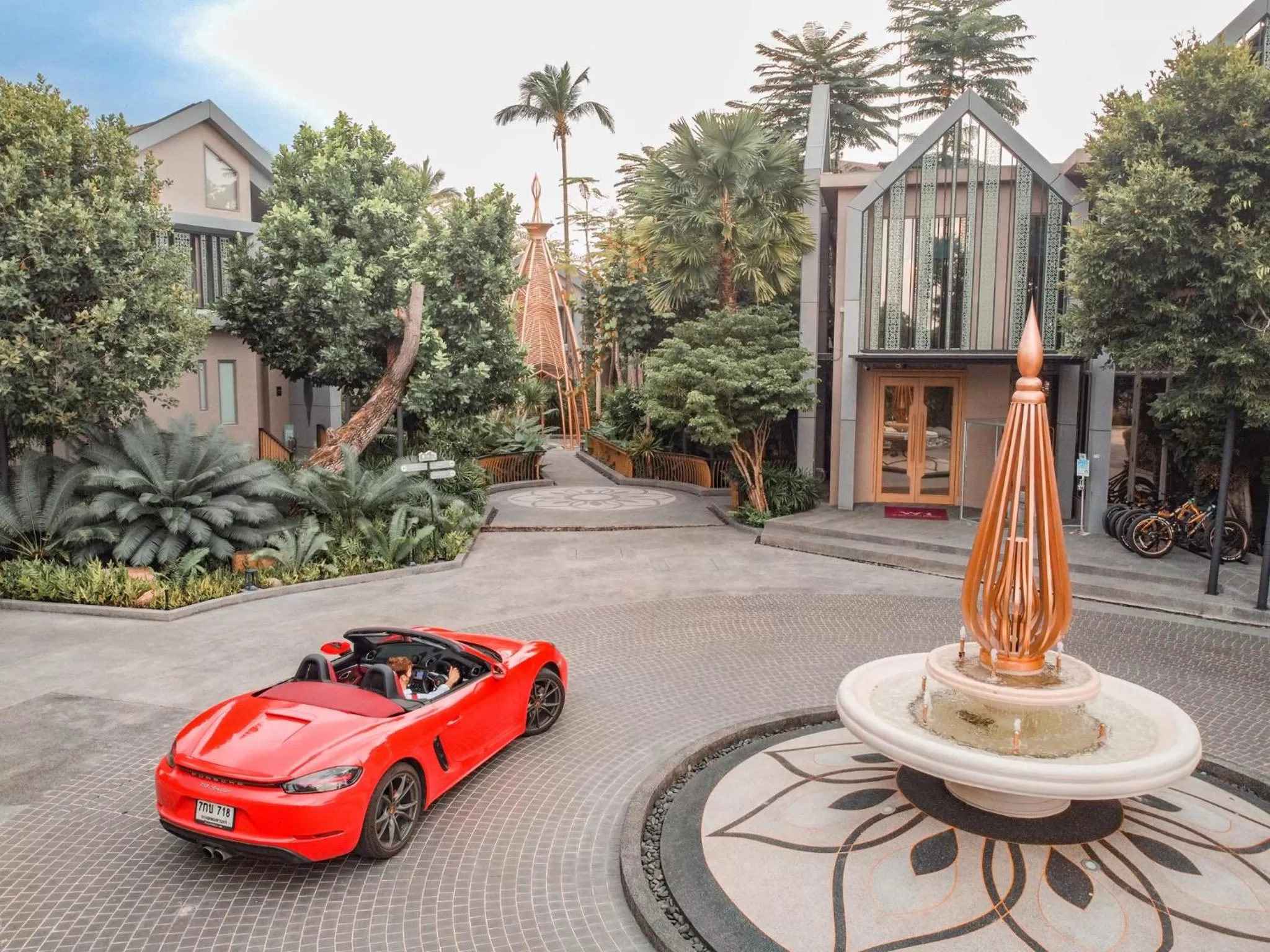Facade/entrance in W1Bangkoknoi Hotel