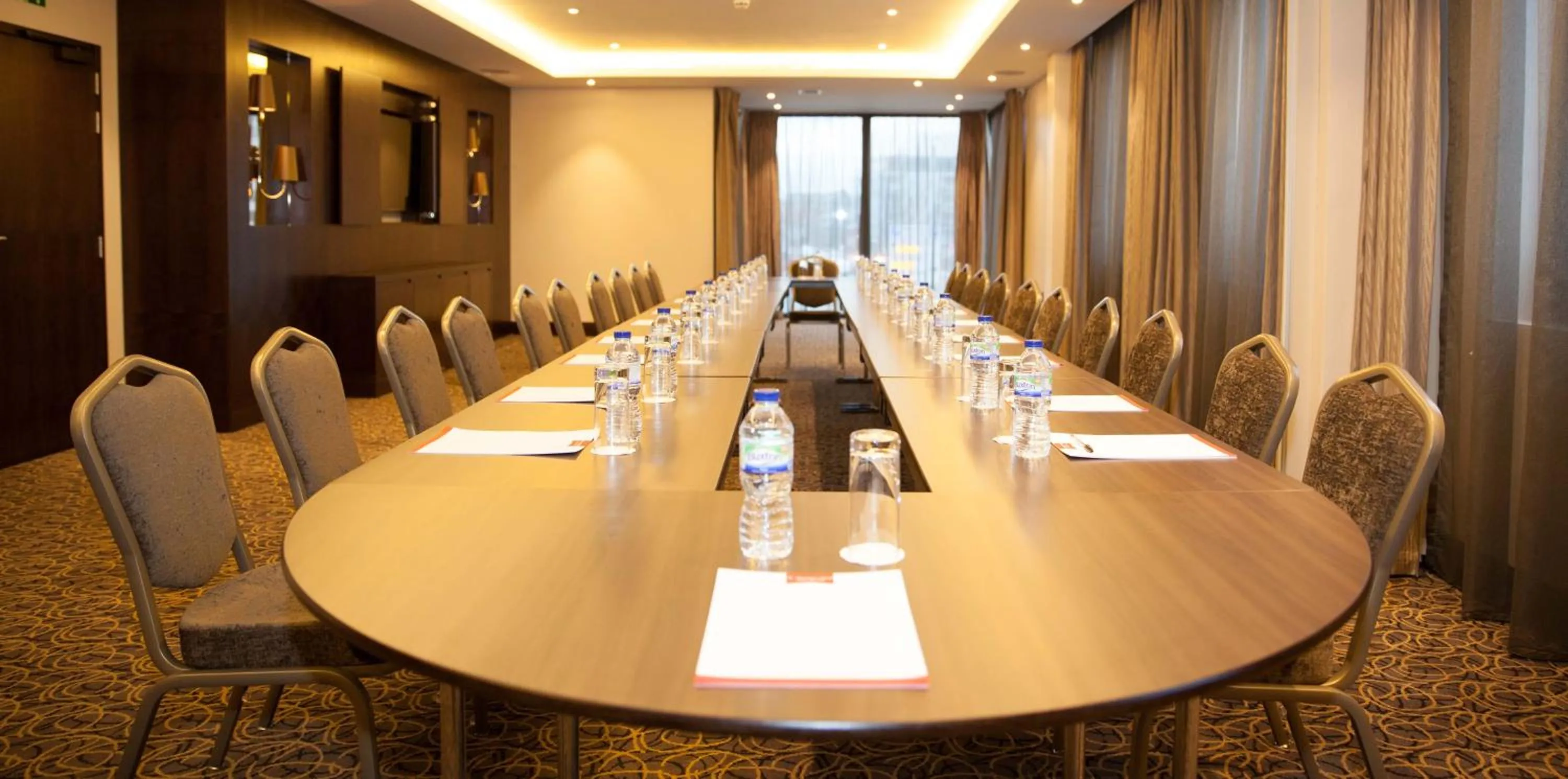 Meeting/conference room in St George's Hotel - Wembley