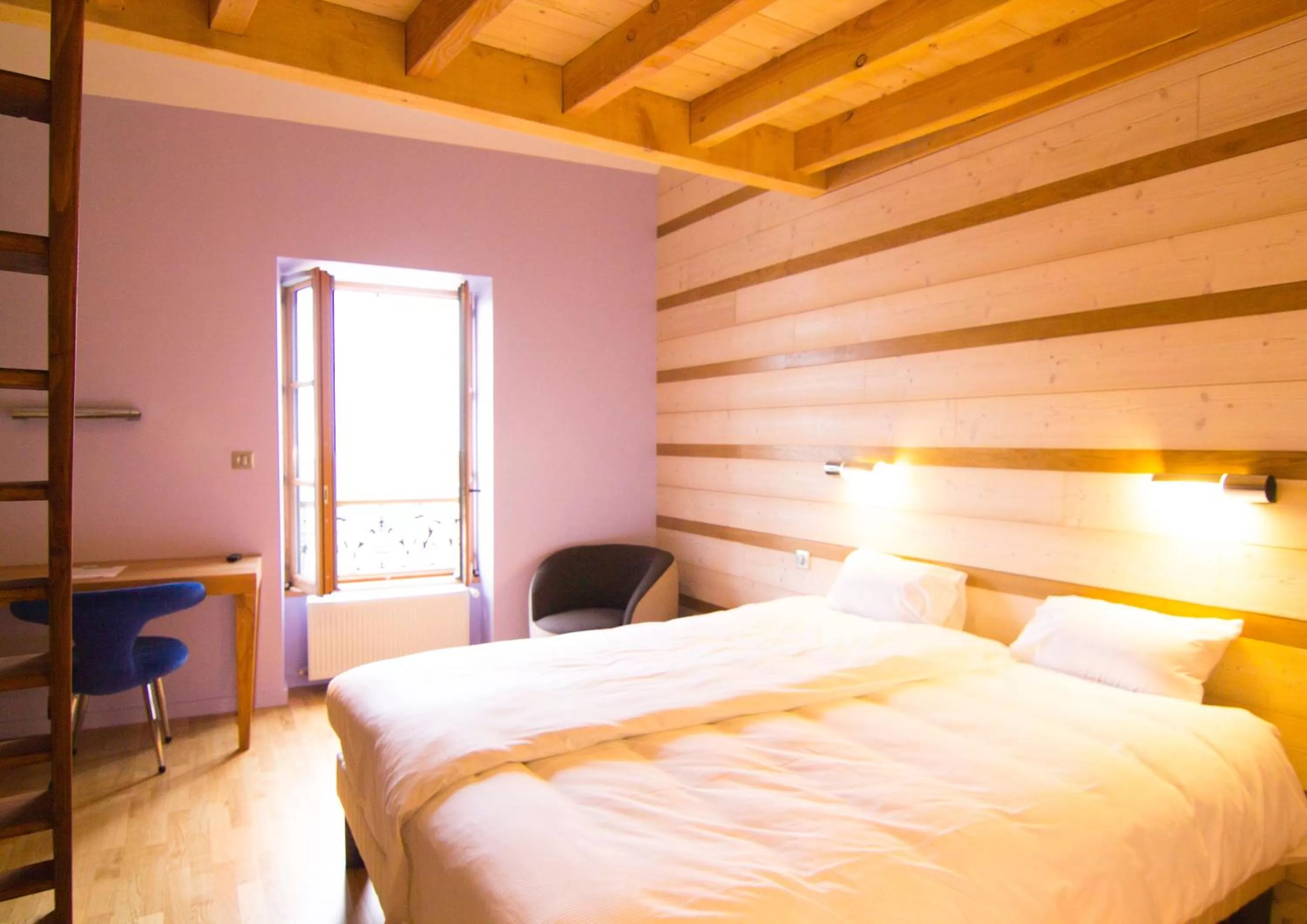 TV and multimedia, Bed in Gites Le Lancelot