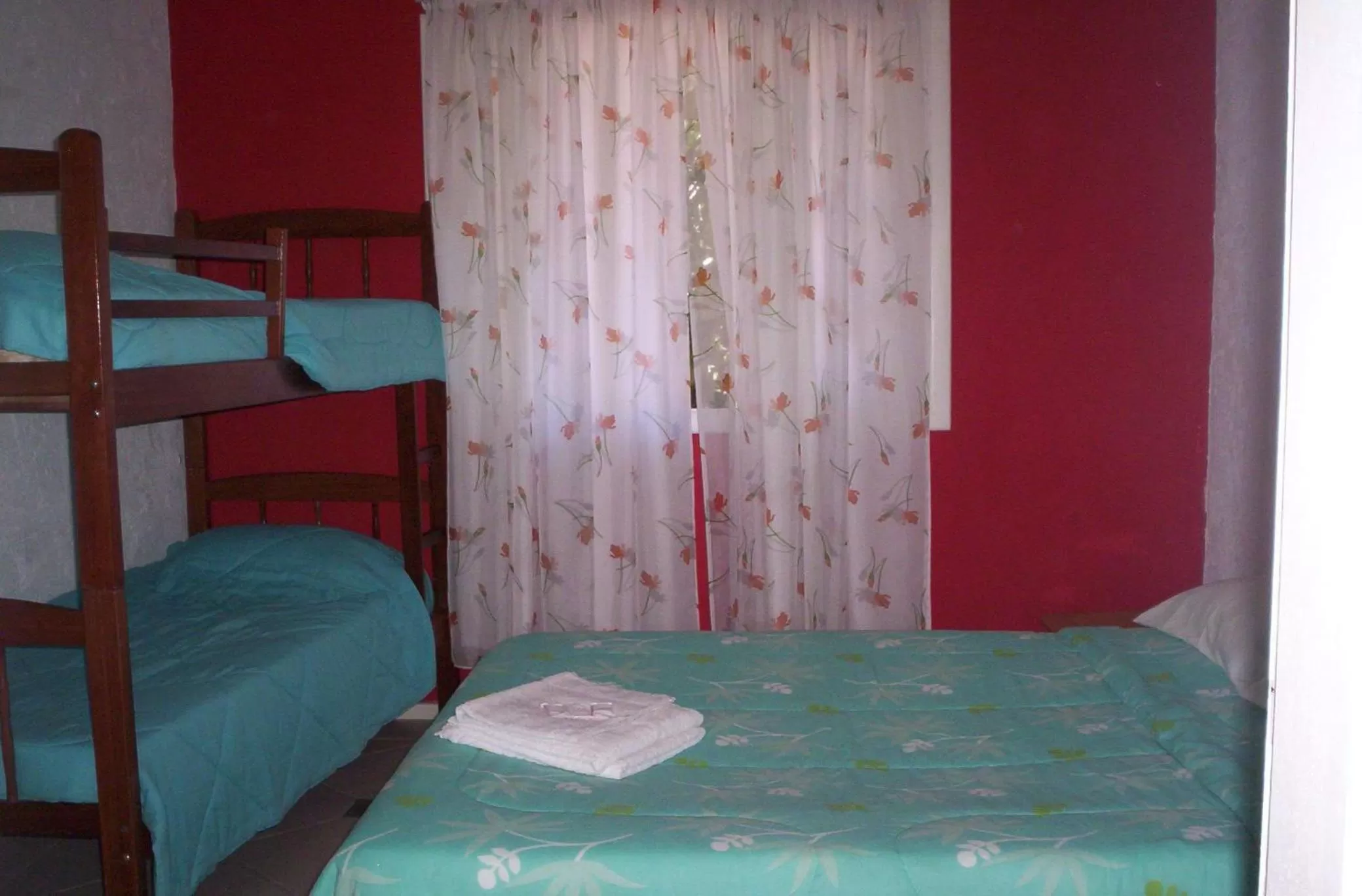 Photo of the whole room, Bed in Pousada Âncora