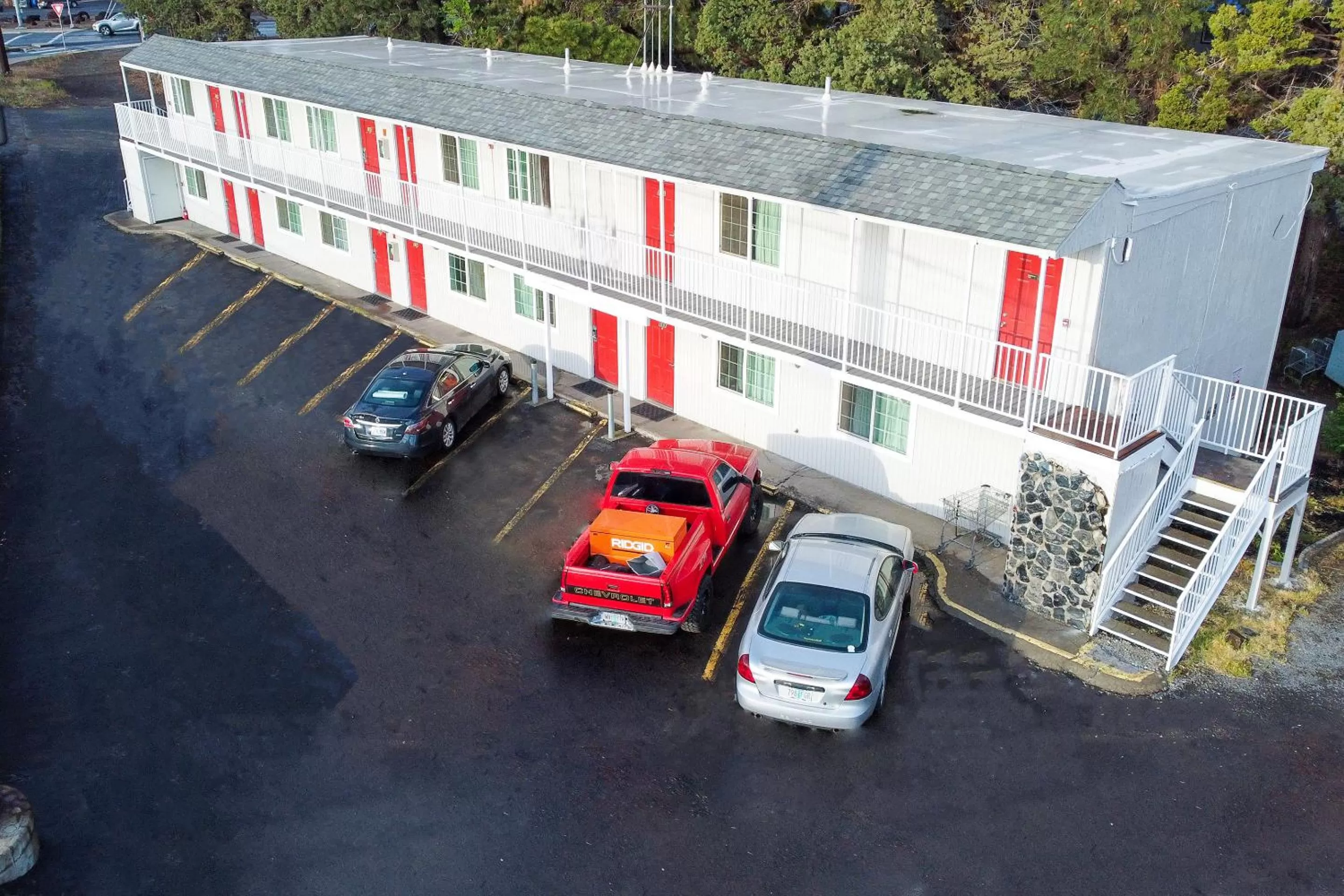 Parking in Budget Inn Bend