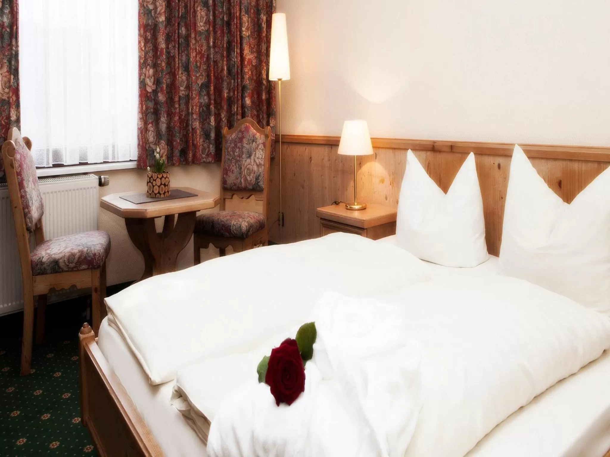 Photo of the whole room, Bed in Ringhotel Nassau-Oranien