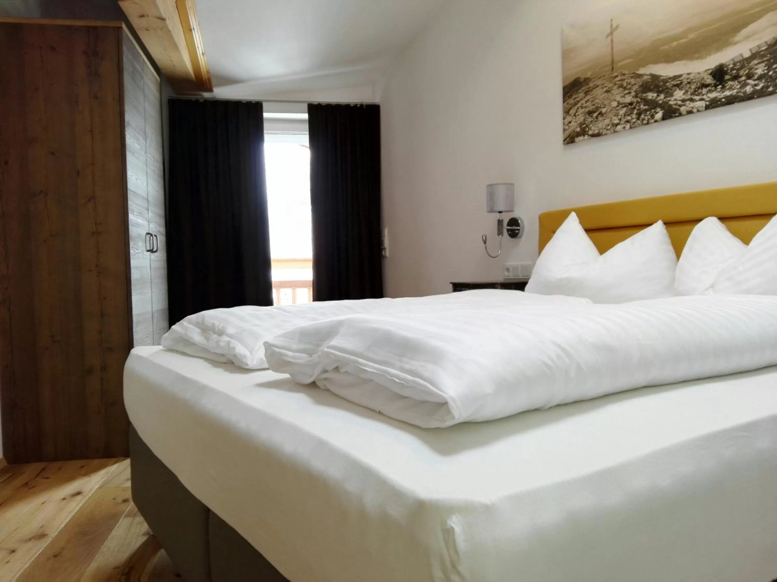 Bedroom, Bed in Home suite home