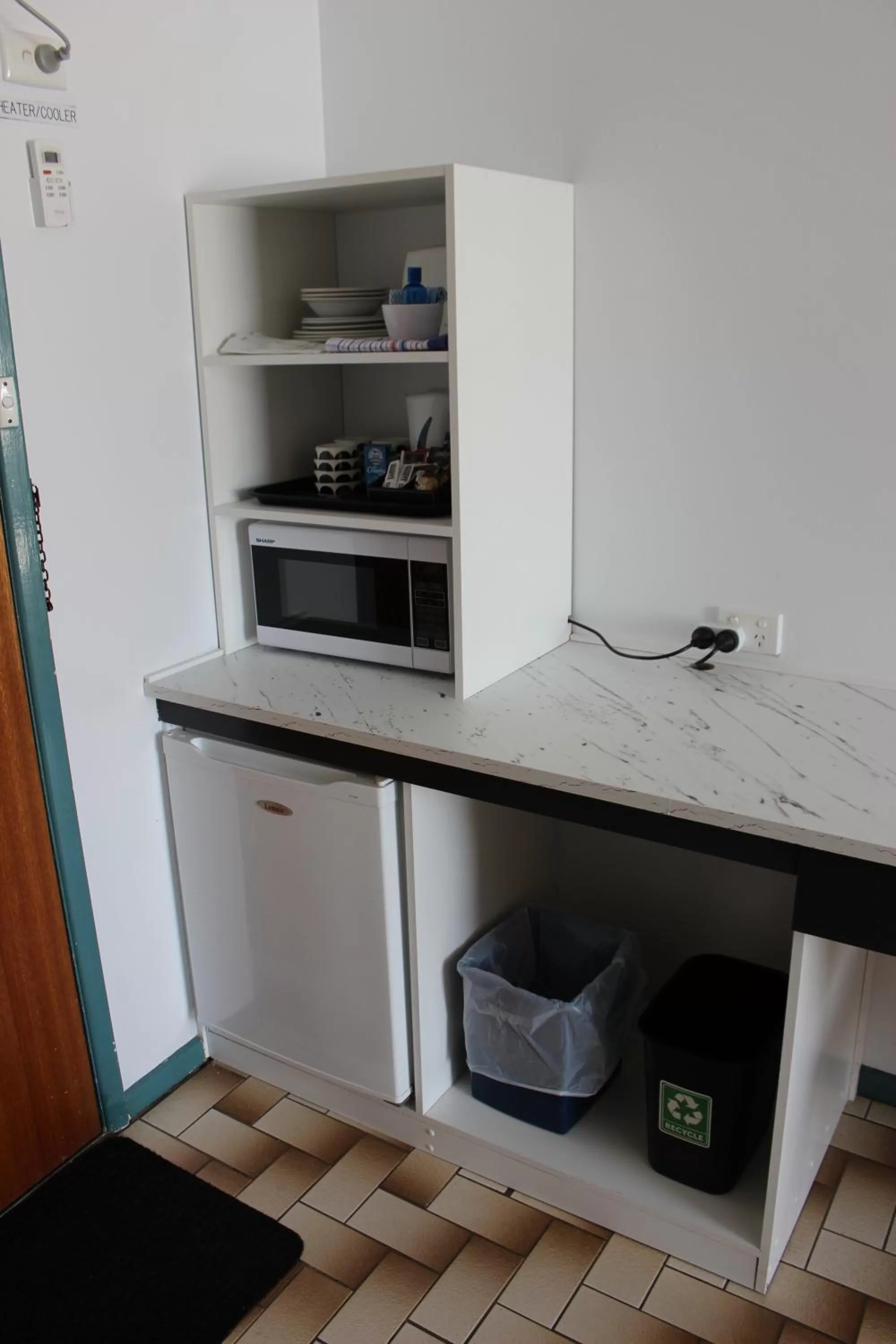 Coffee/tea facilities in Portland Retro Motel