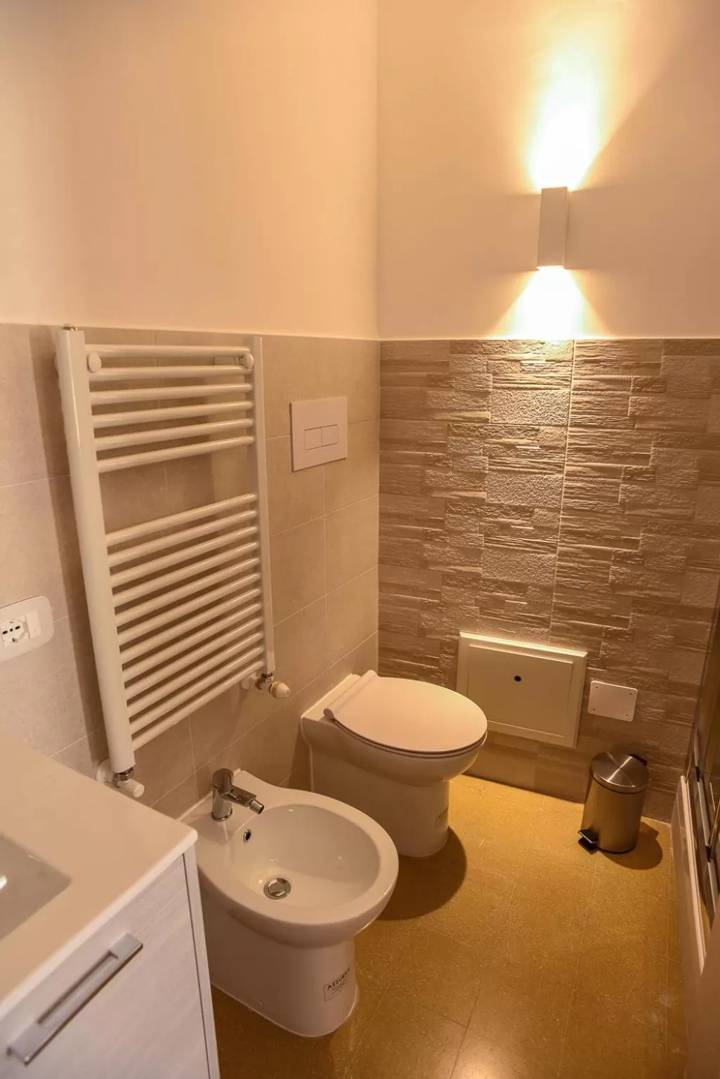 Toilet in Rooms 19 B&B