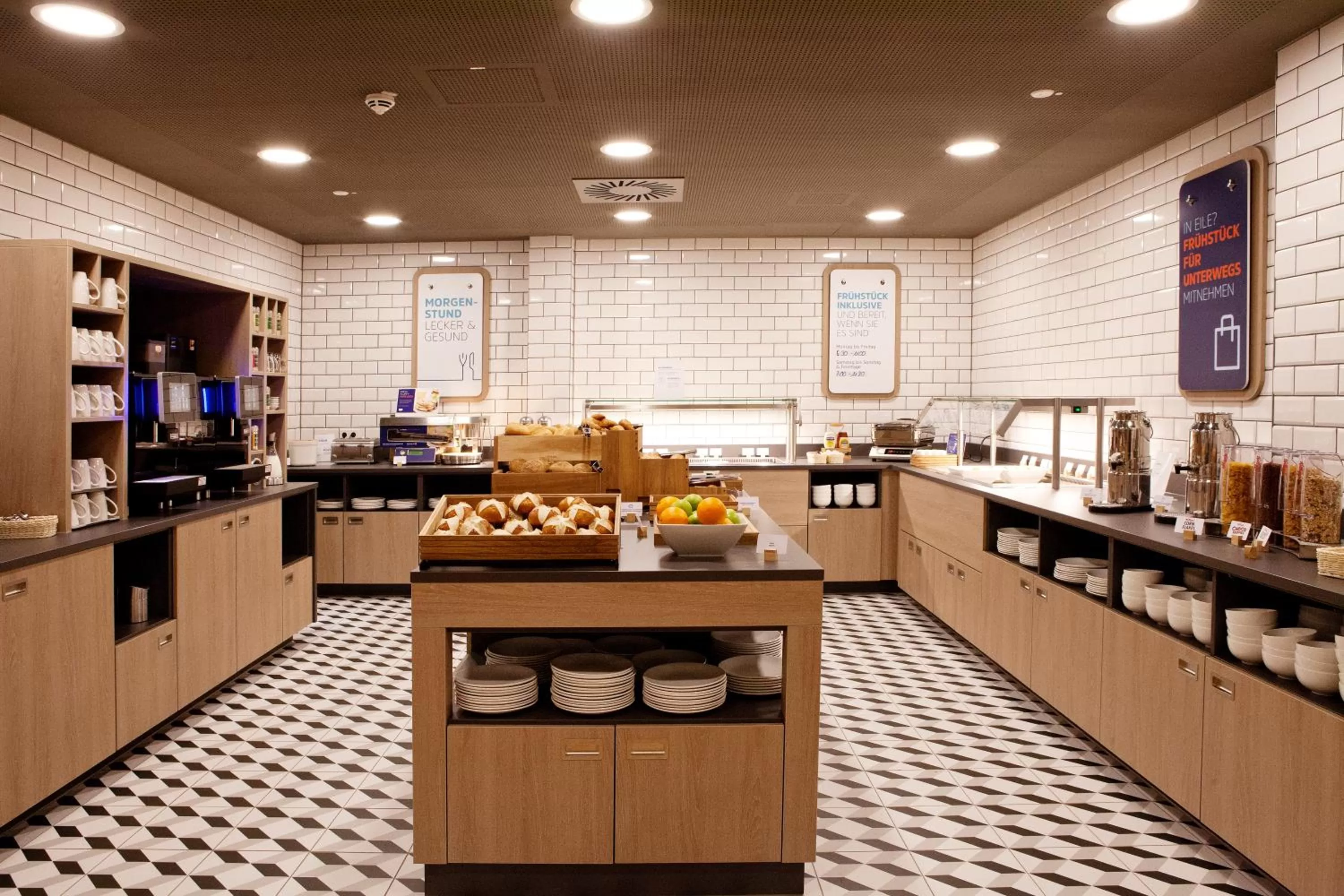 Restaurant/places to eat in Holiday Inn Express - Trier by IHG