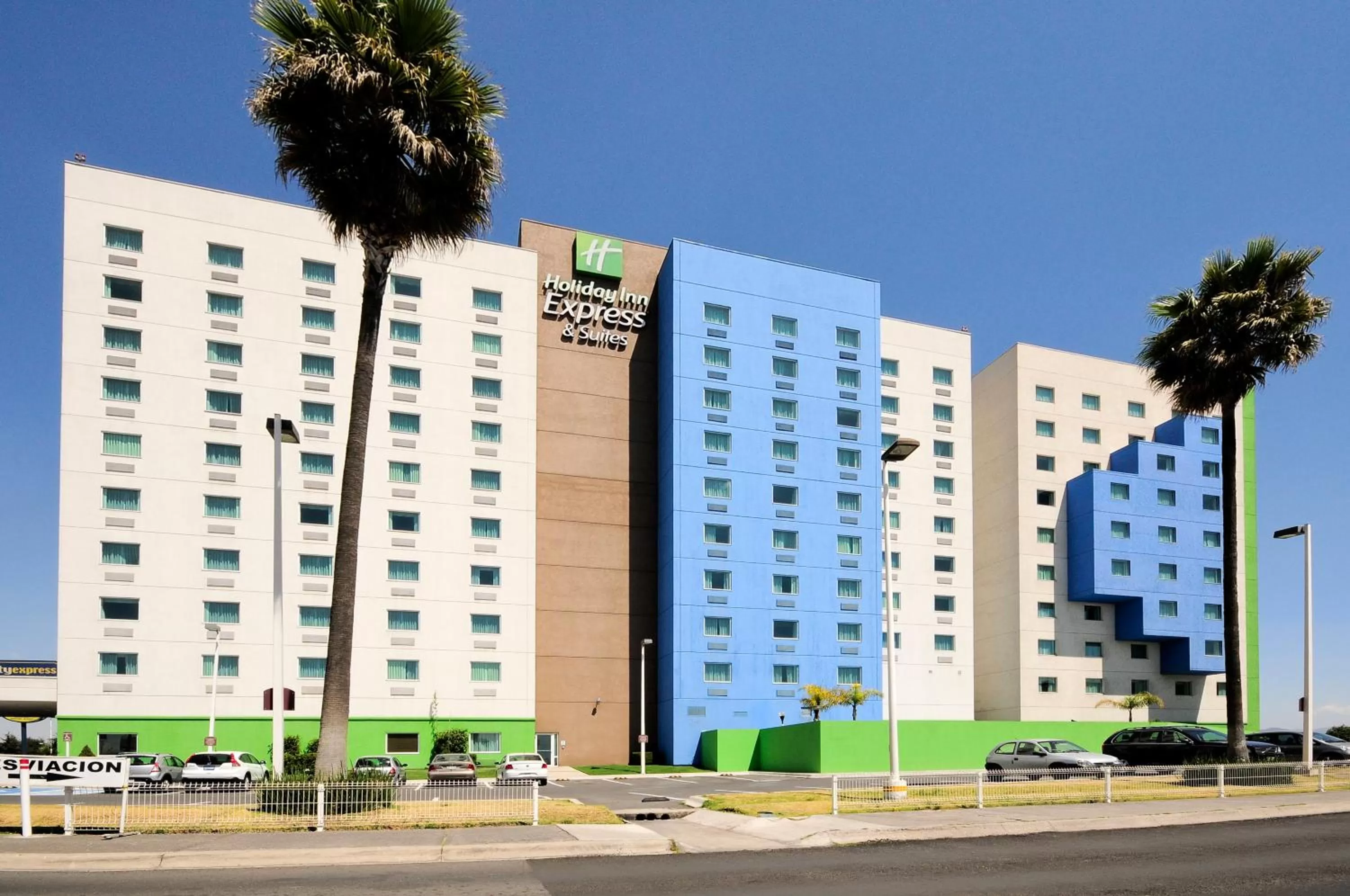 Property building in Holiday Inn Express & Suites Toluca Zona Aeropuerto by IHG