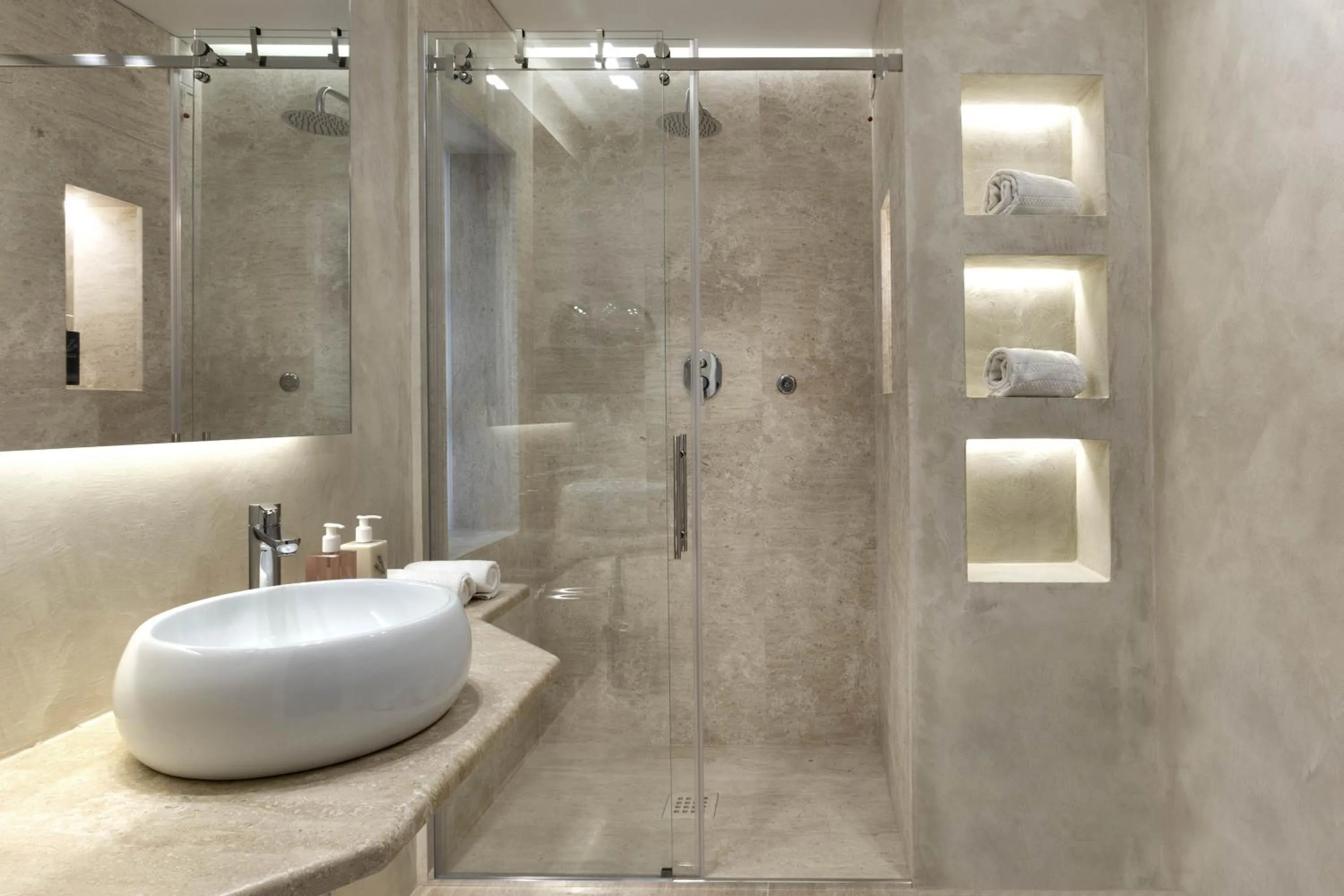 Shower in Gabbiano Azzurro Hotel & Suites