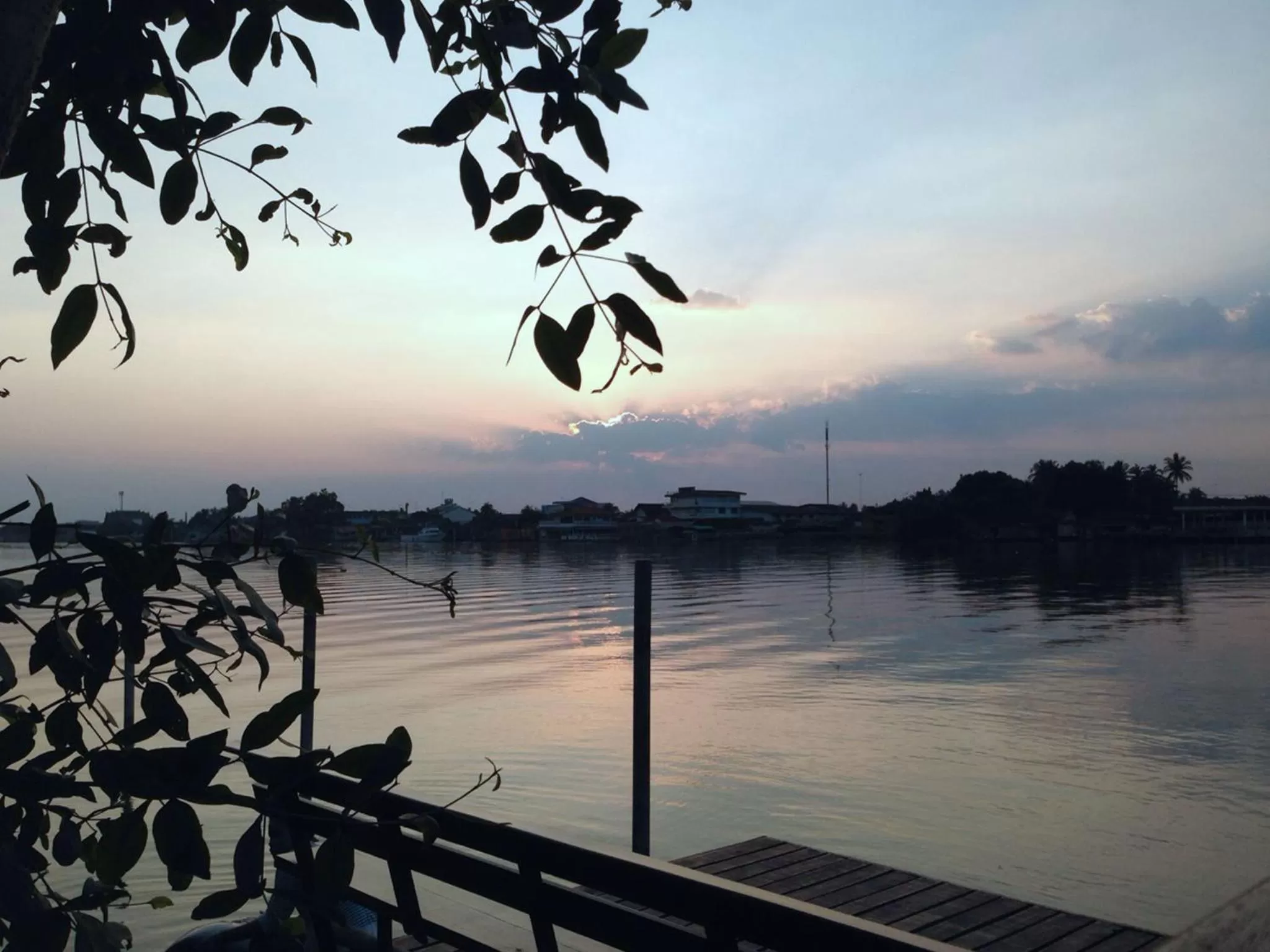 Summer in Baan Siriporn Resort - โรงแรมบ้านศิริพร รีสอร์ท