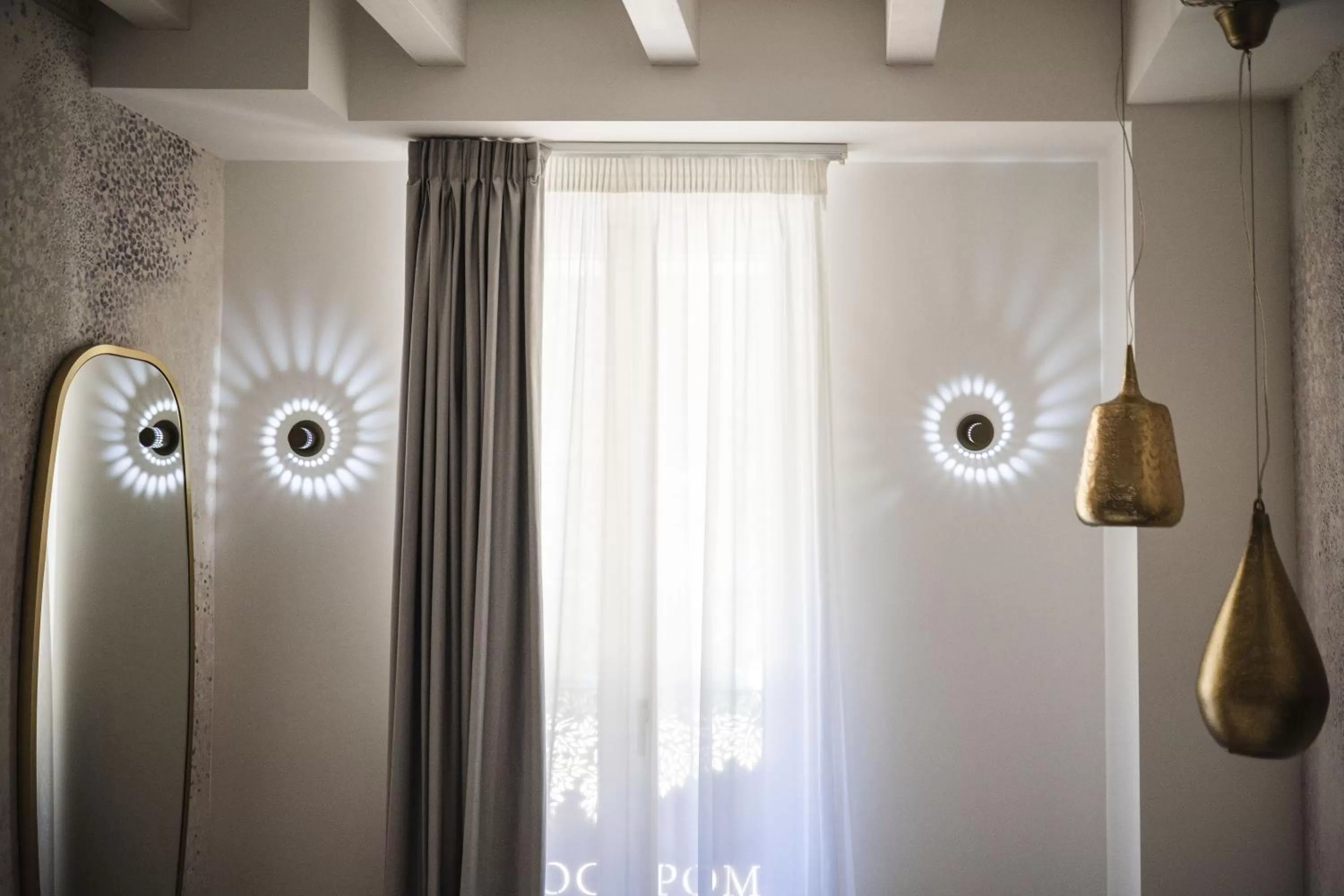 Decorative detail in LUXURY SUITES ROCOPOM - Lake Front