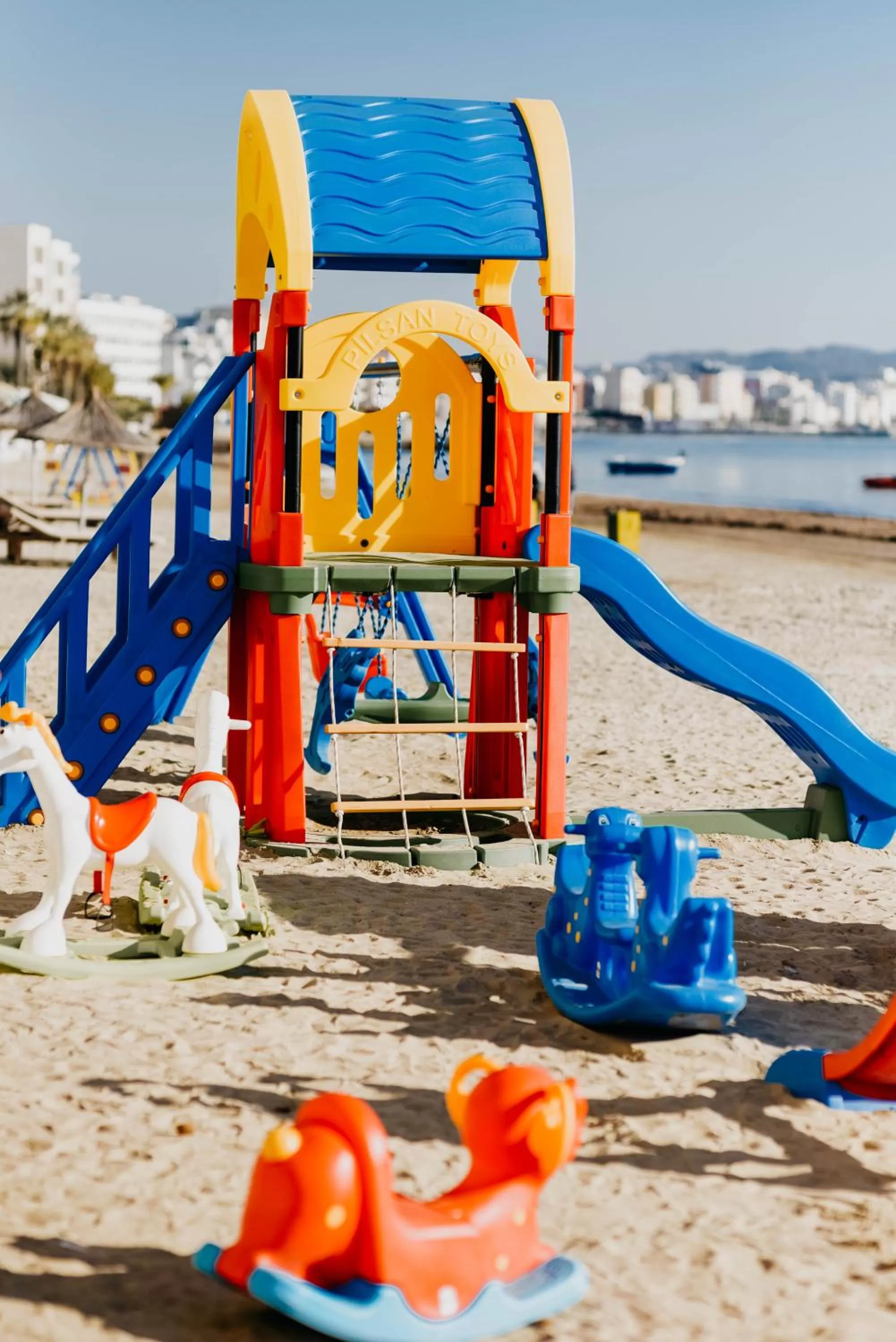 Entertainment in Amara Hotel & SPA