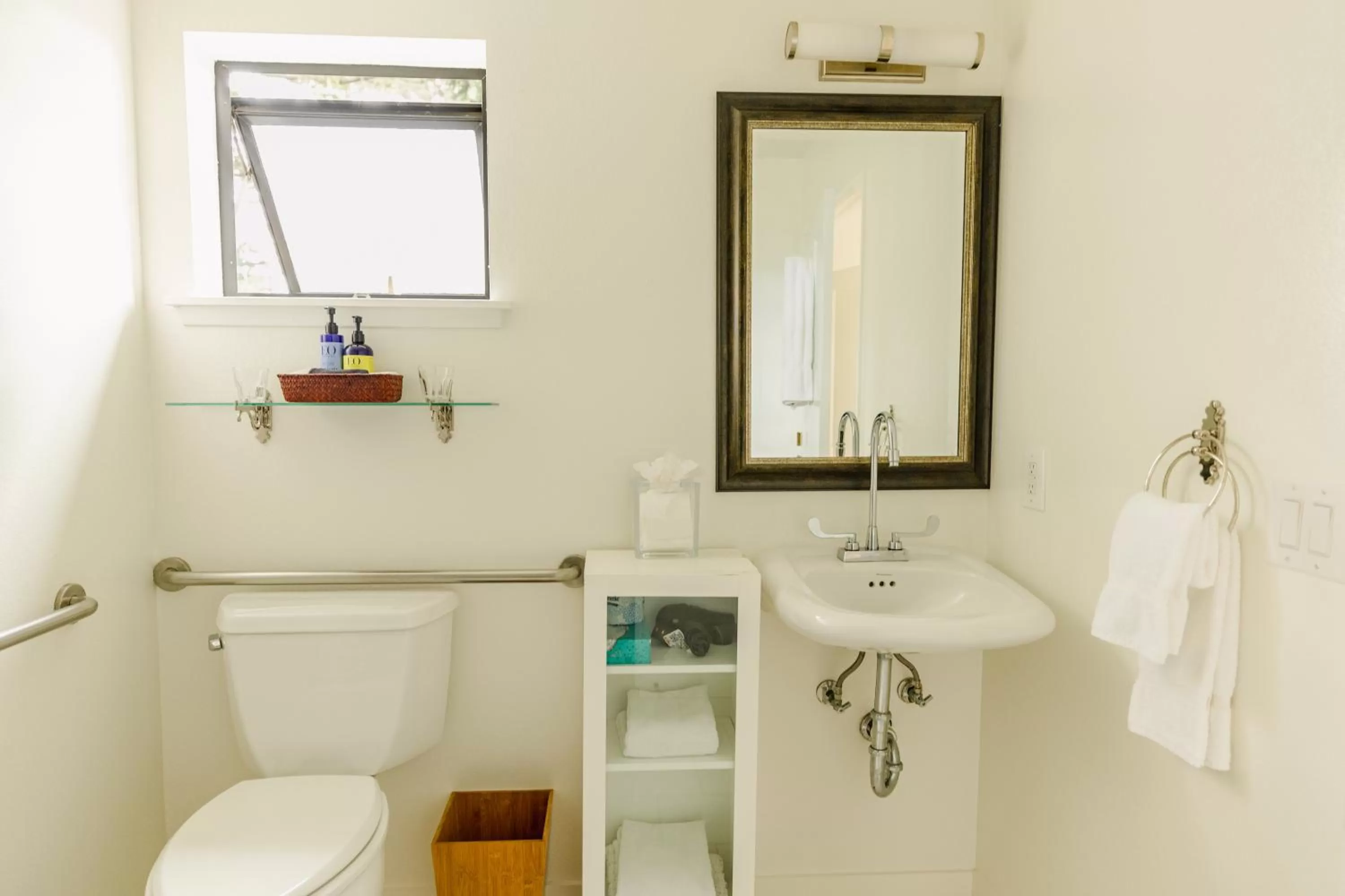 Bathroom in SCP Mendocino Inn and Farm