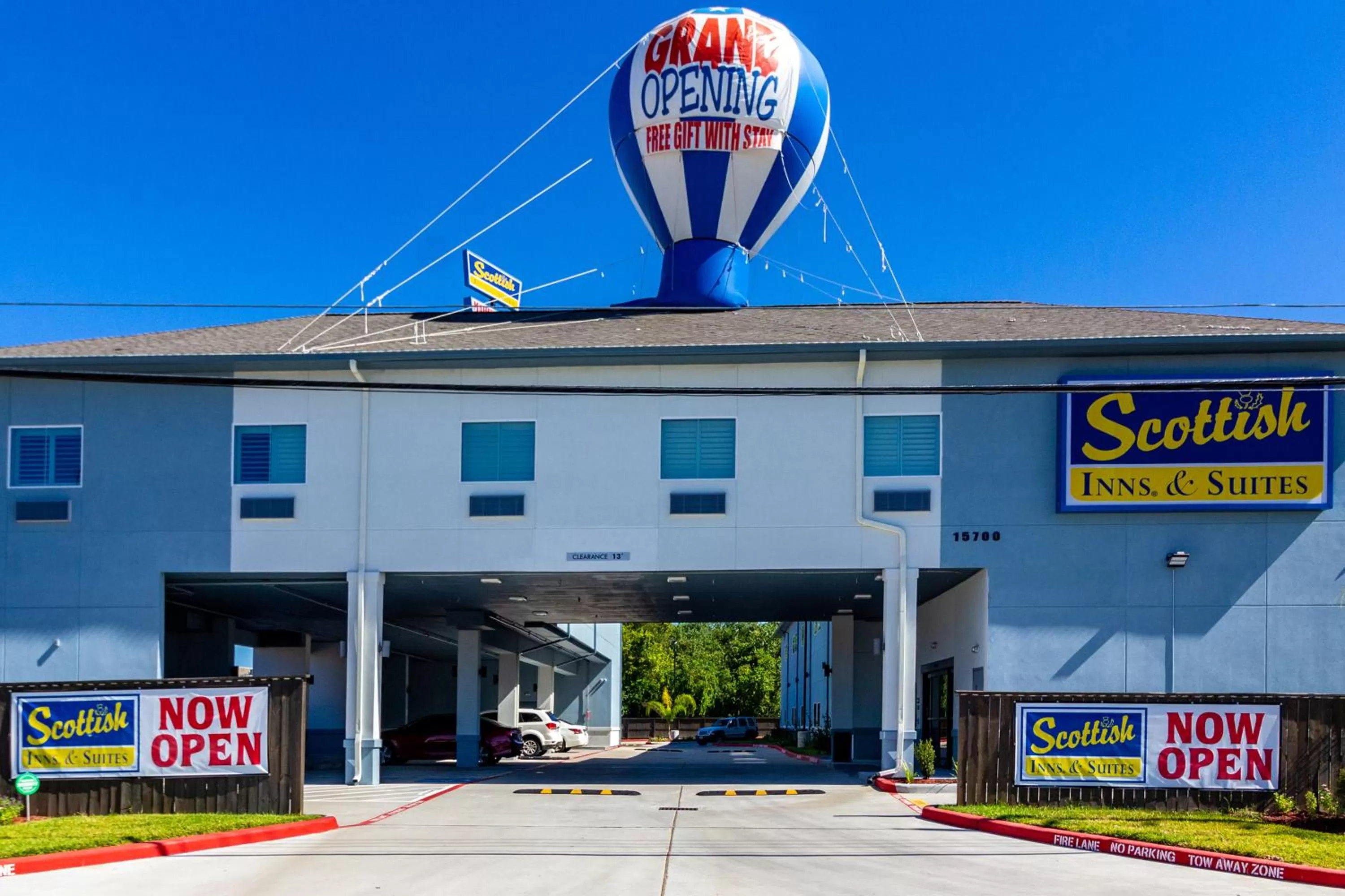 Facade/entrance in Scottish Inns & Suites Houston, TX
